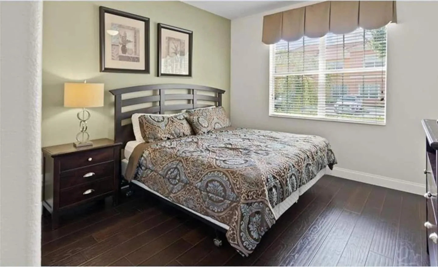 Bedroom, Bed in 8931 Cuban Palm
