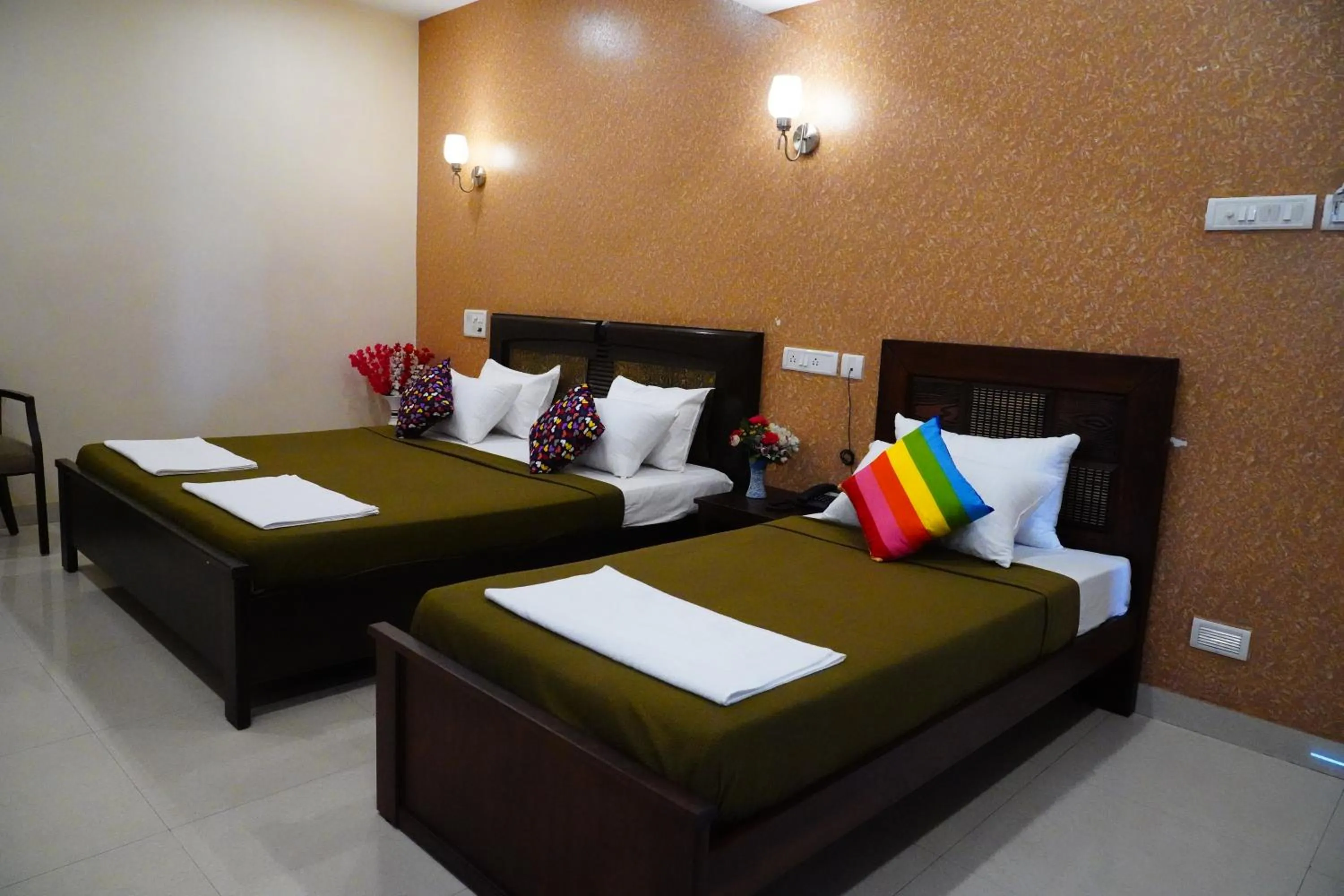 Bed in Vinayagam Residency