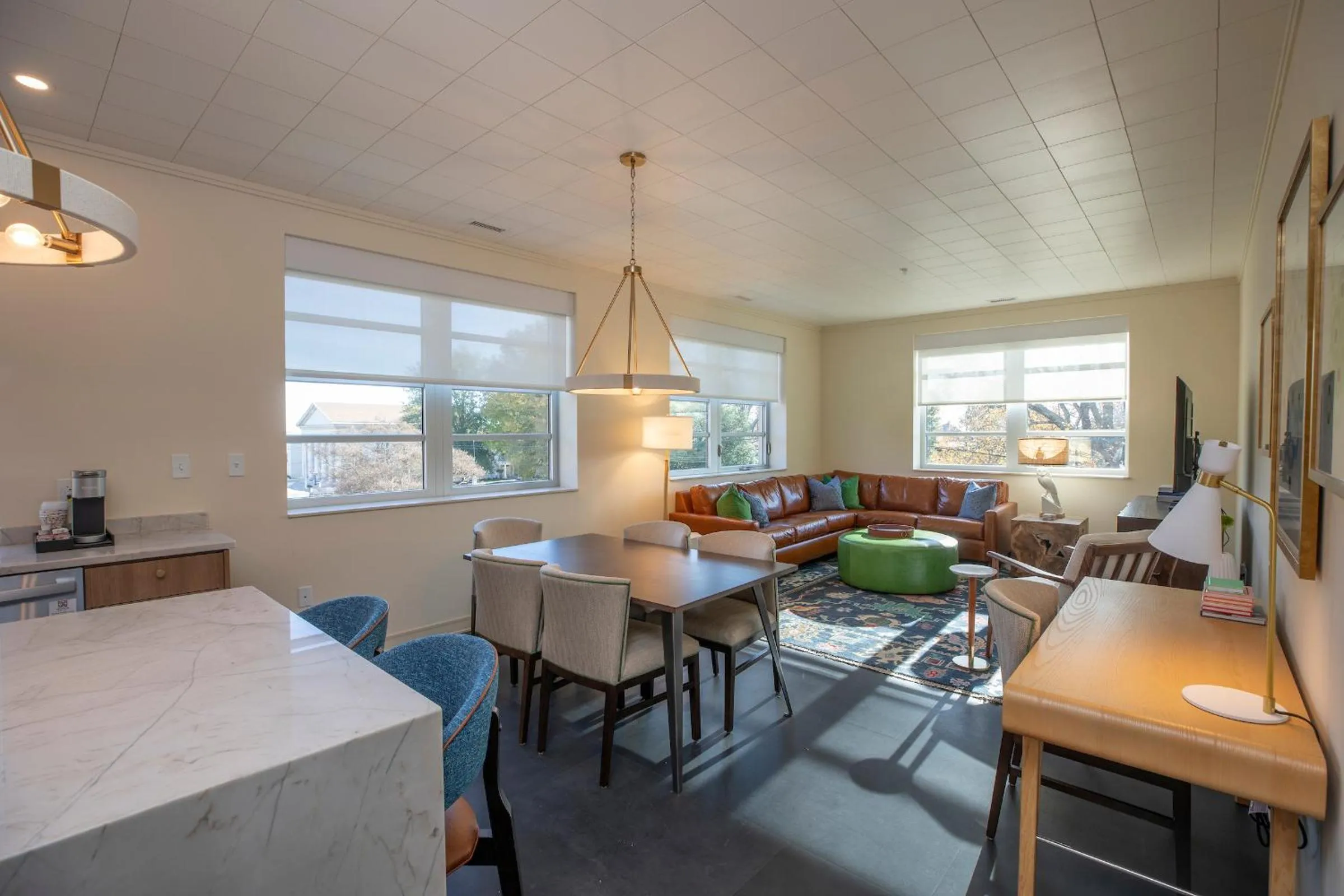 Photo of the whole room in The Holbrook Hotel