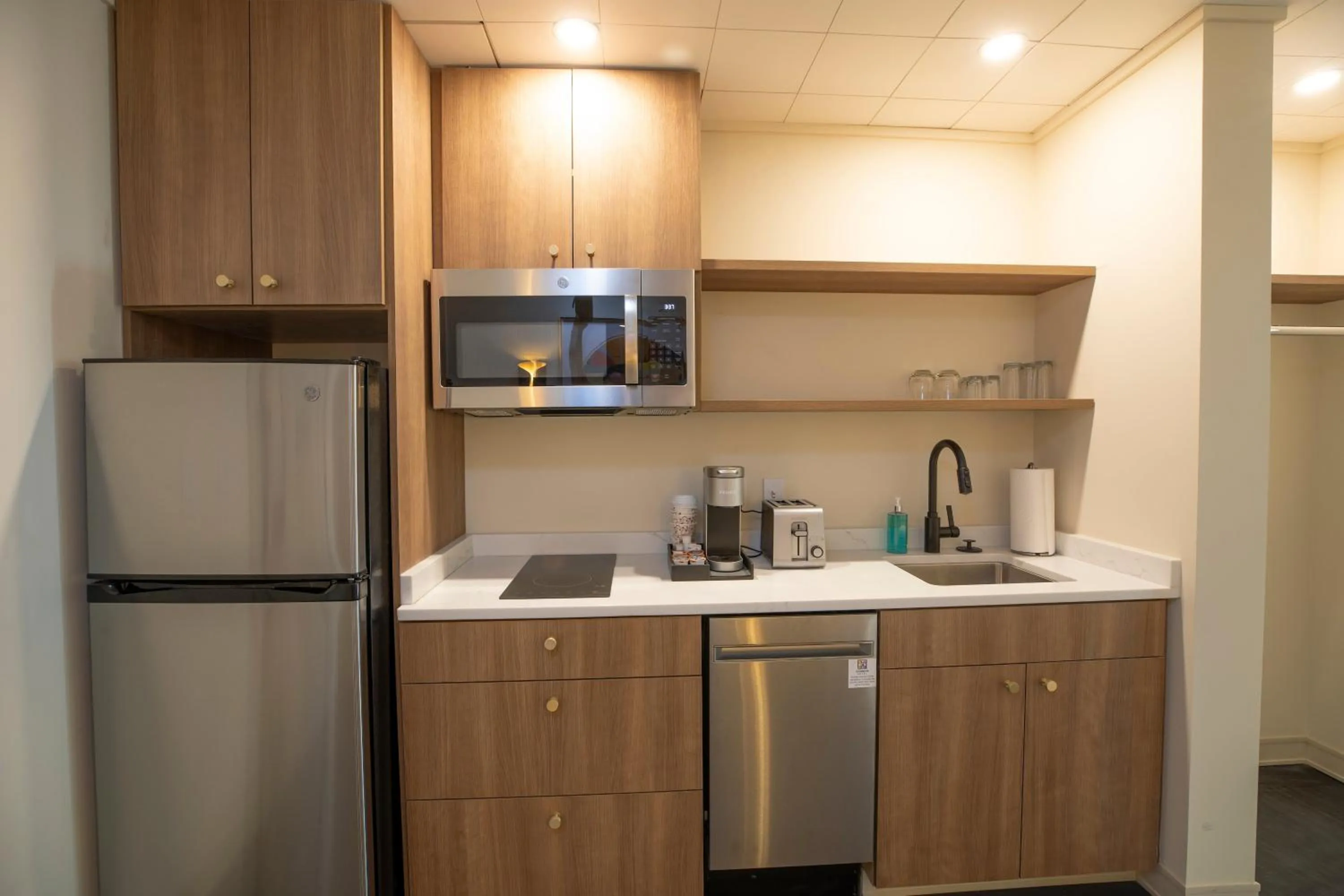 Kitchen or kitchenette in The Holbrook Hotel