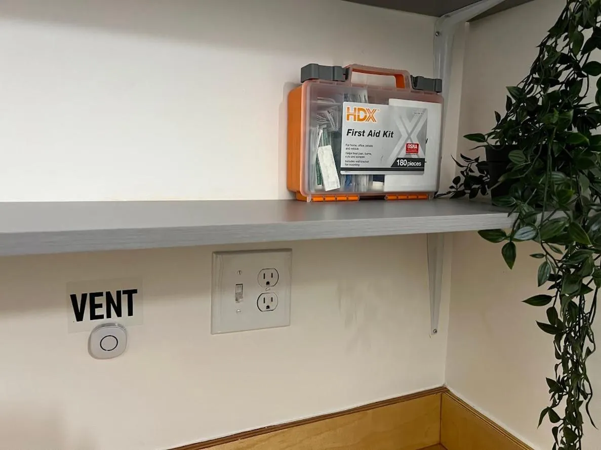 Communal kitchen in East Harlem Hostel