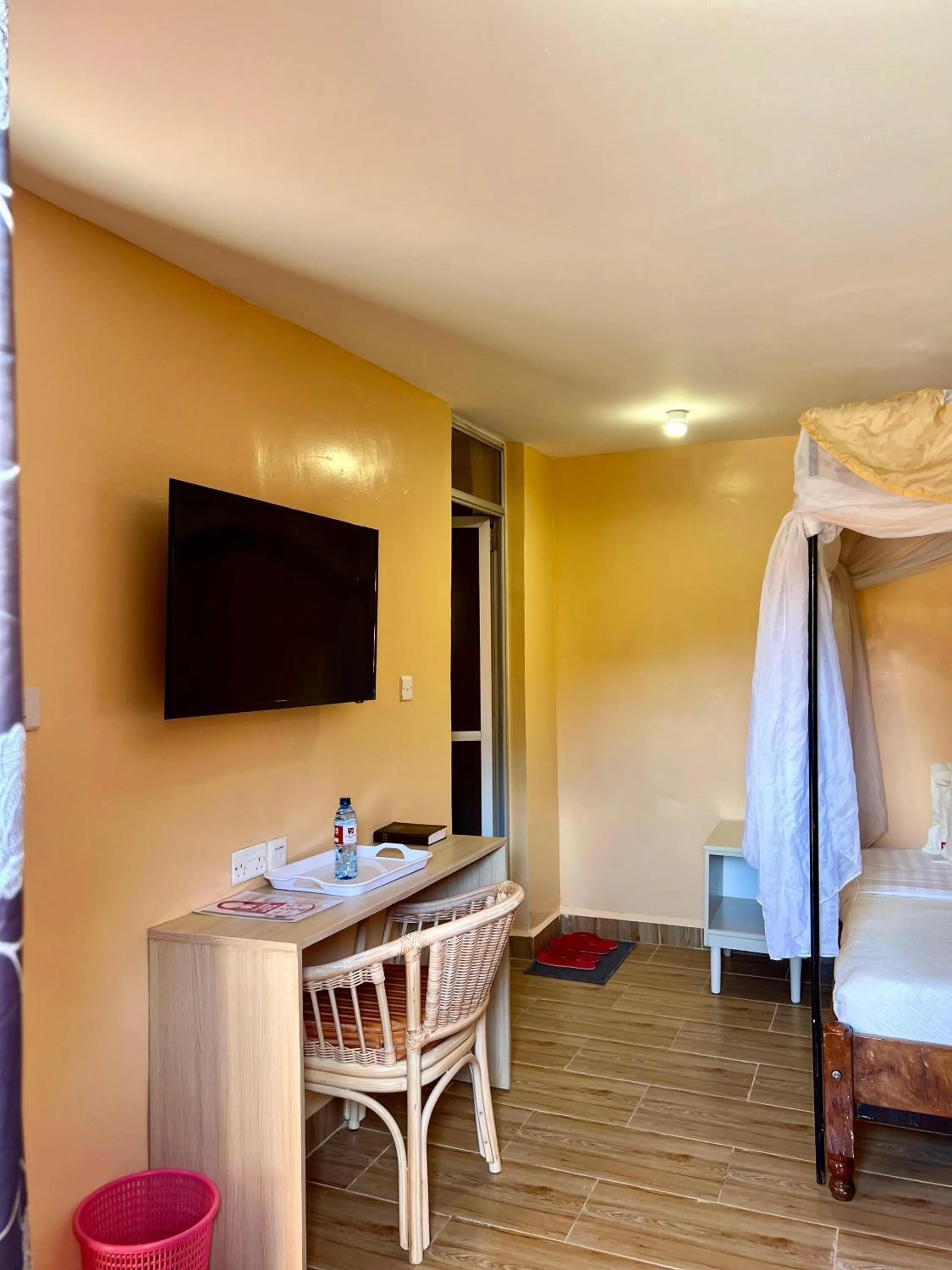 TV and multimedia in Sweet Lake Resort