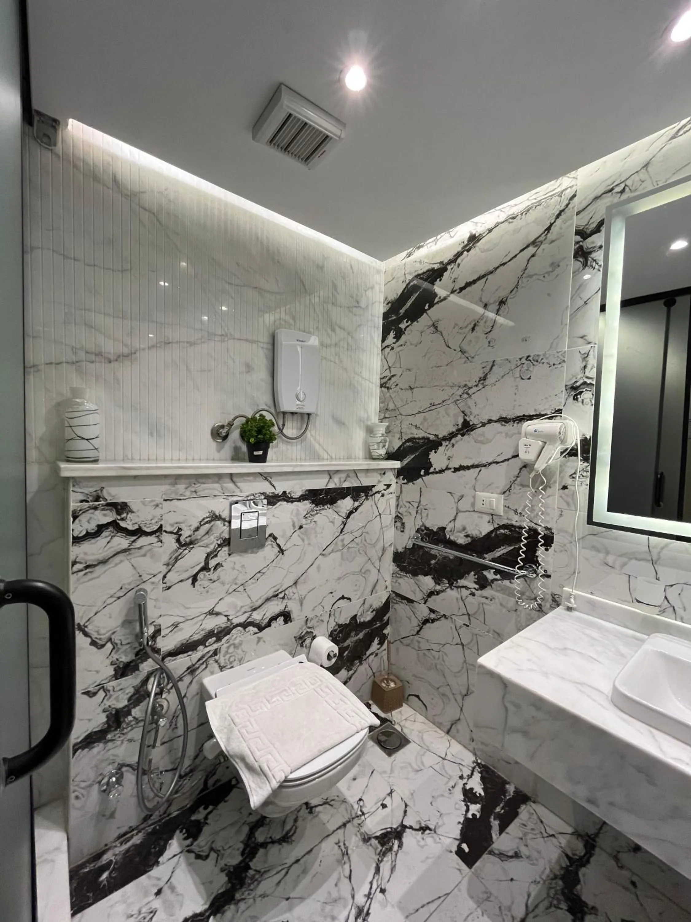 Shower in Blue Pyramids Eyes Hotel