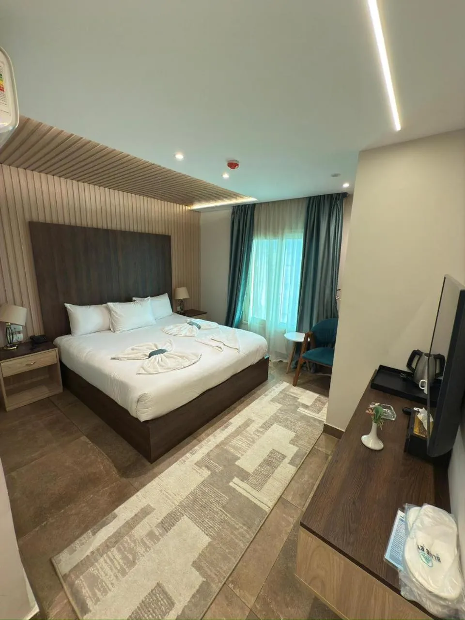 Bedroom, Bed in Blue Pyramids Eyes Hotel