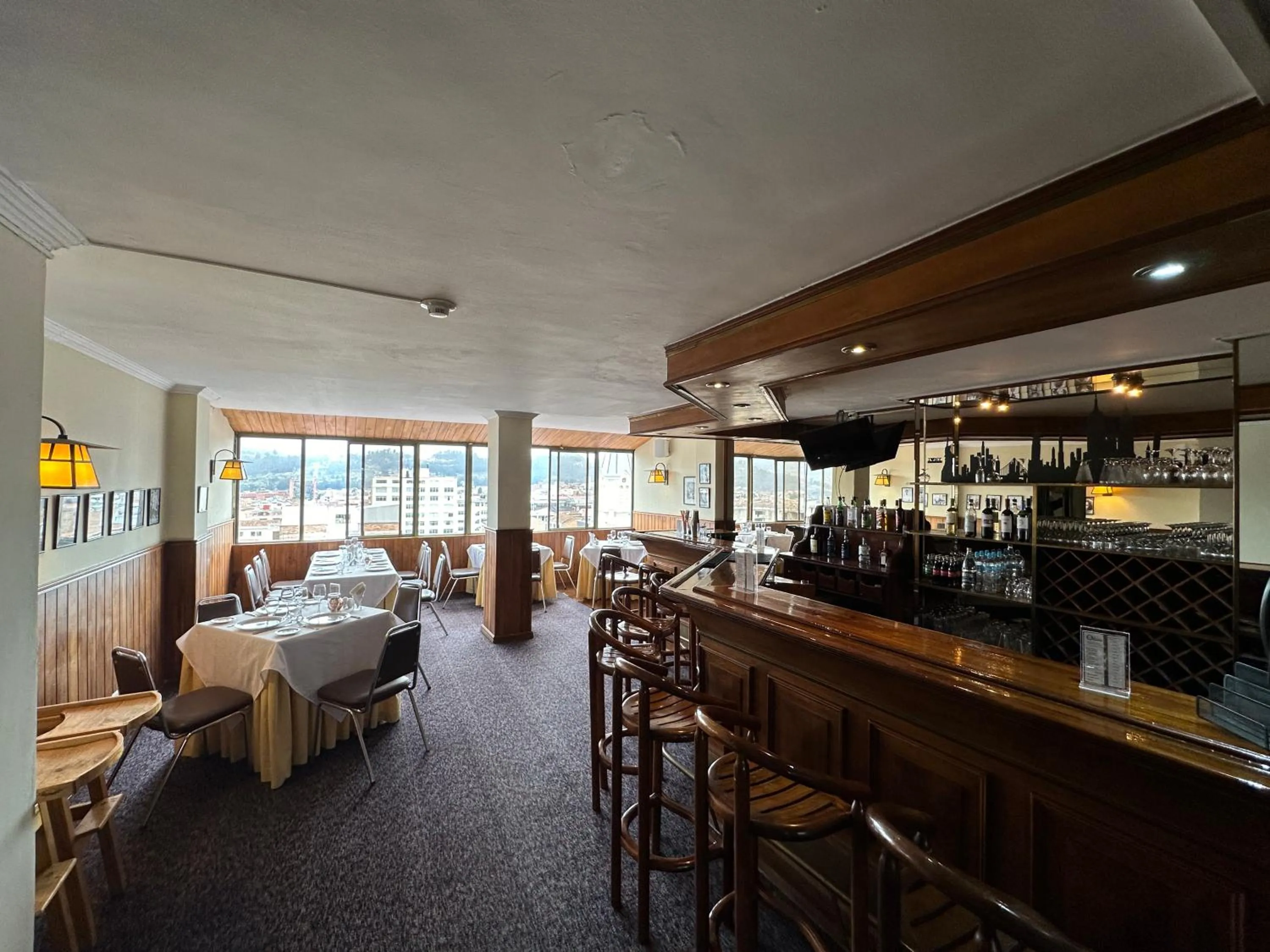 Restaurant/places to eat, Bed in Hotel Presidente by NASS