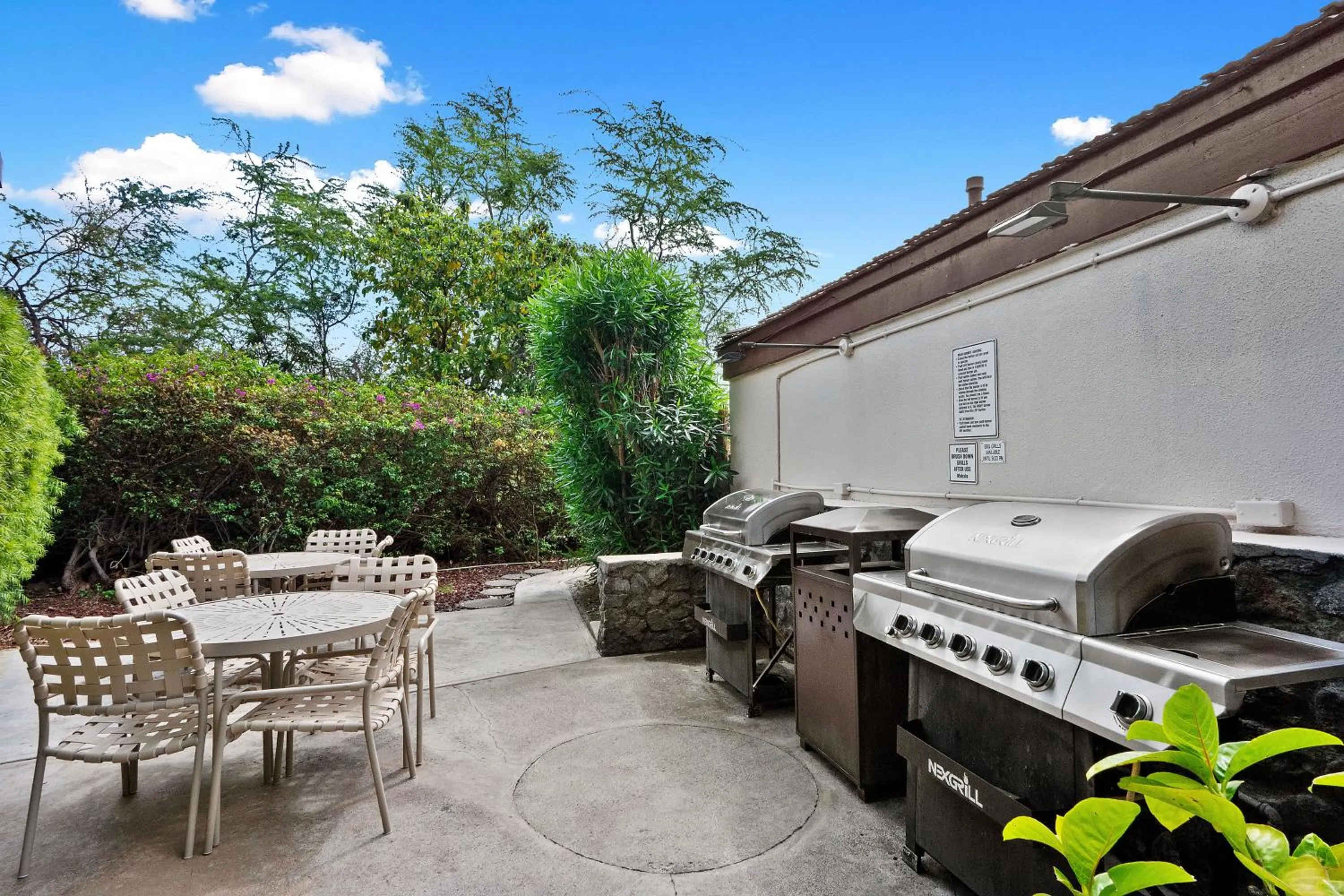 BBQ facilities in Steps to Beach Shops and Dining with Beautiful Views