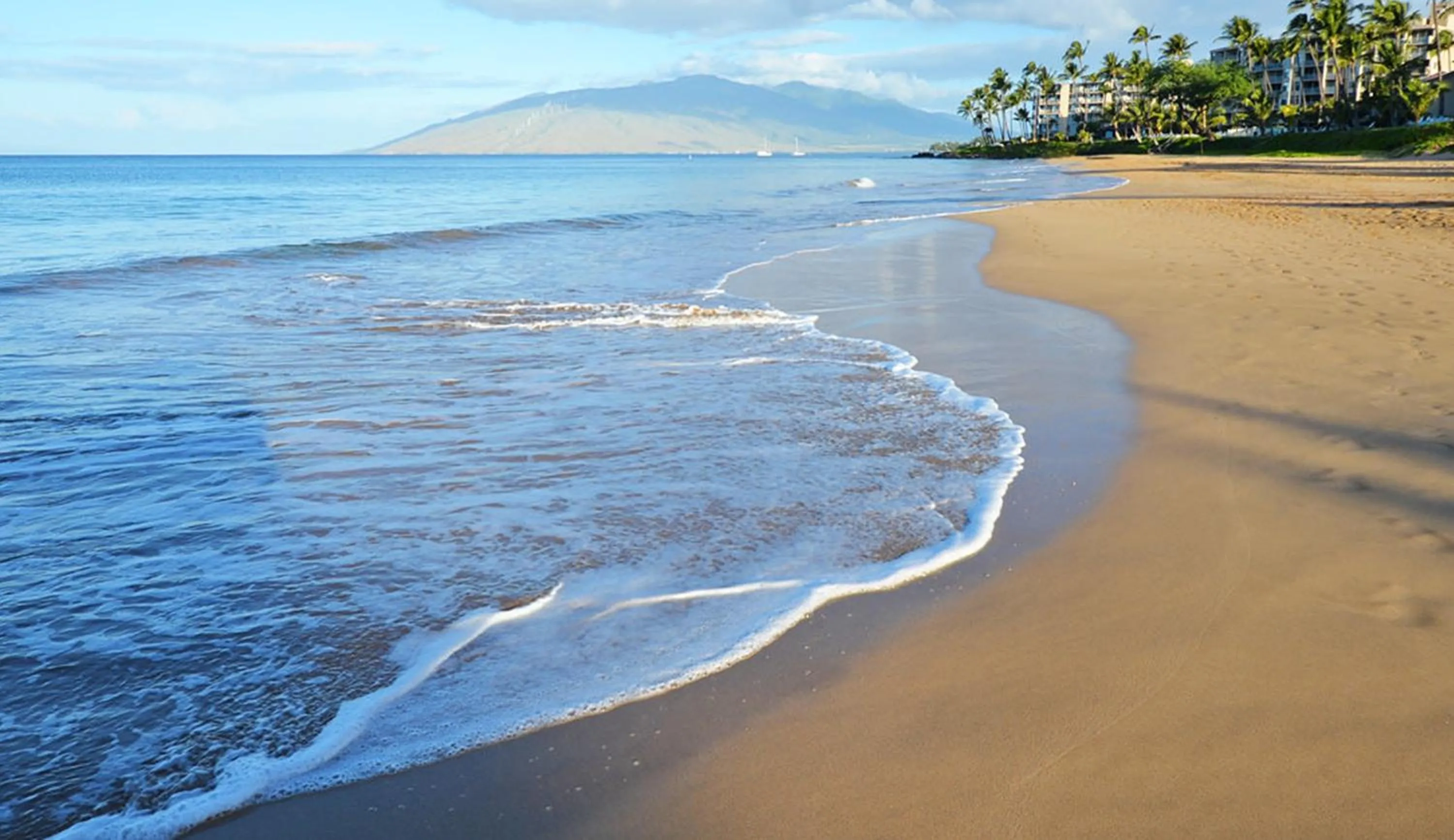 Beach in Steps to Beach Shops and Dining with Beautiful Views