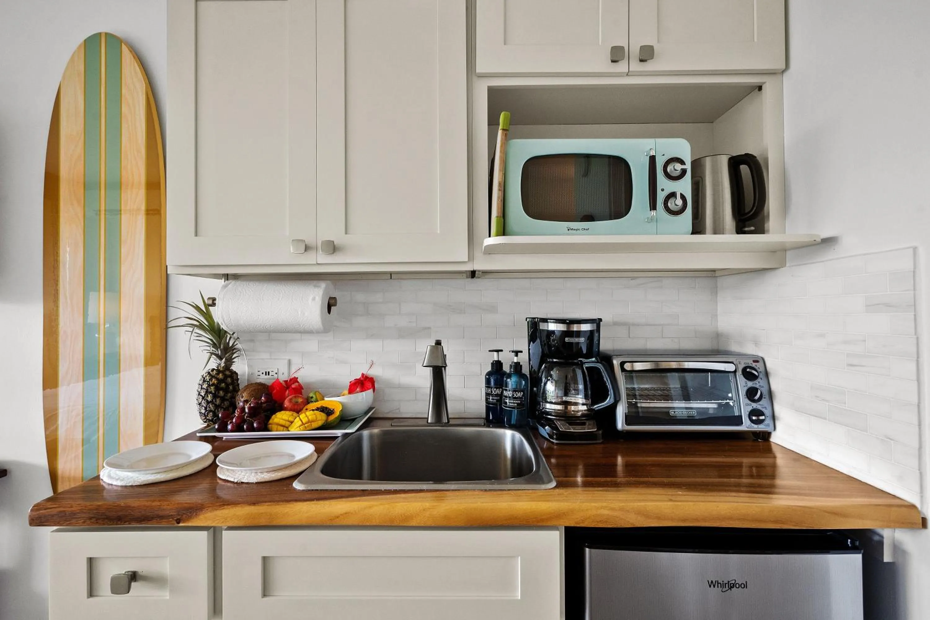 Kitchen or kitchenette in Steps to Beach Shops and Dining with Beautiful Views