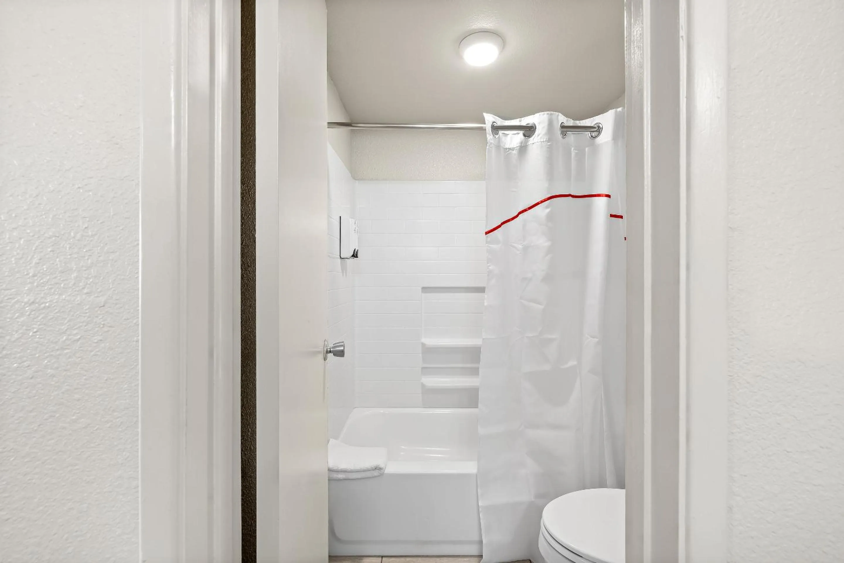 Bathroom in Red Roof Inn Tucson - Vail