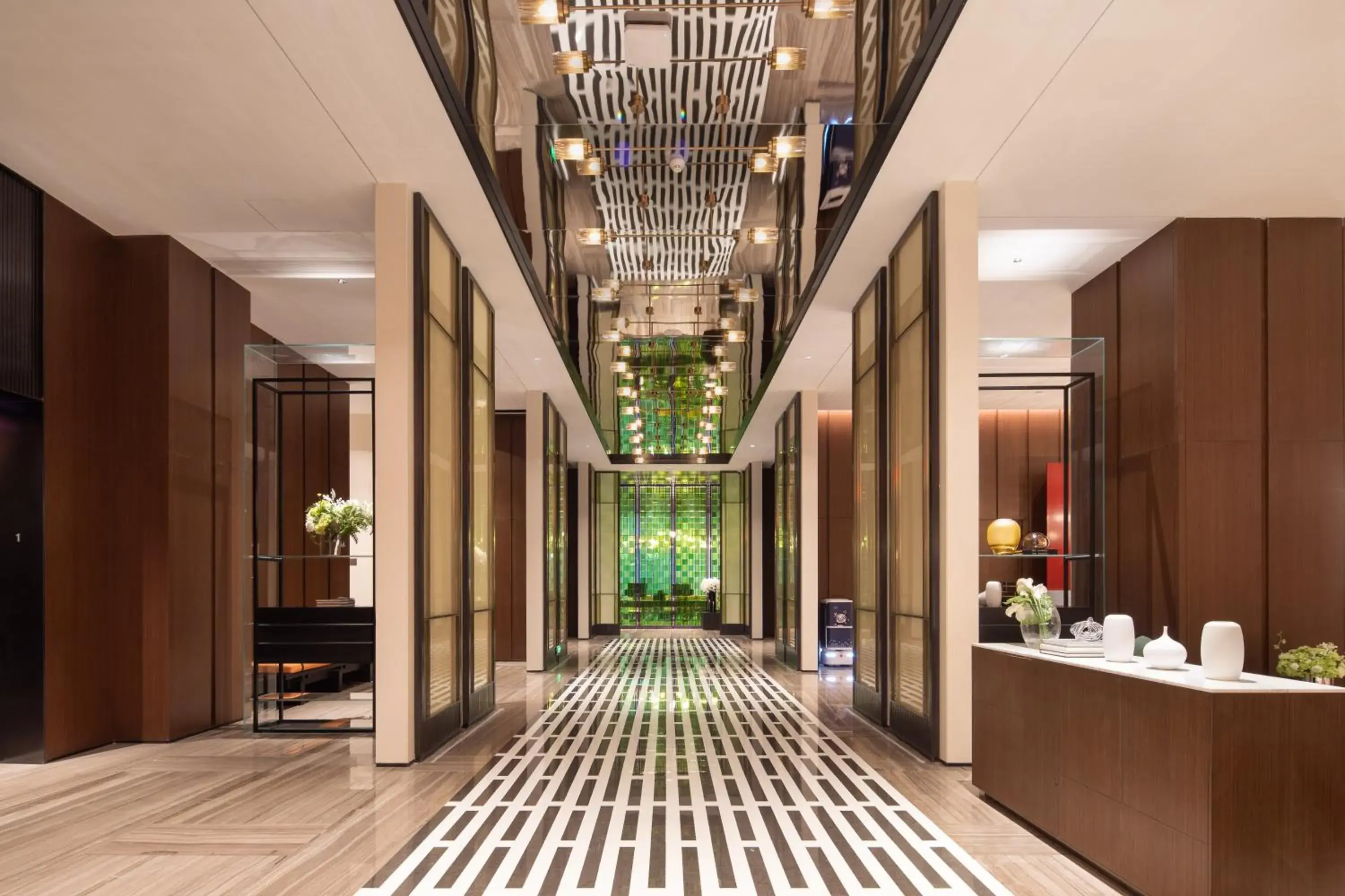 Lobby or reception in Hampton by Hilton Guangzhou Xintang-Free Canton Fair Shuttle Lobby or reception in Hampton by Hilton Guangzhou Xintang-Free Canton Fair Shuttle