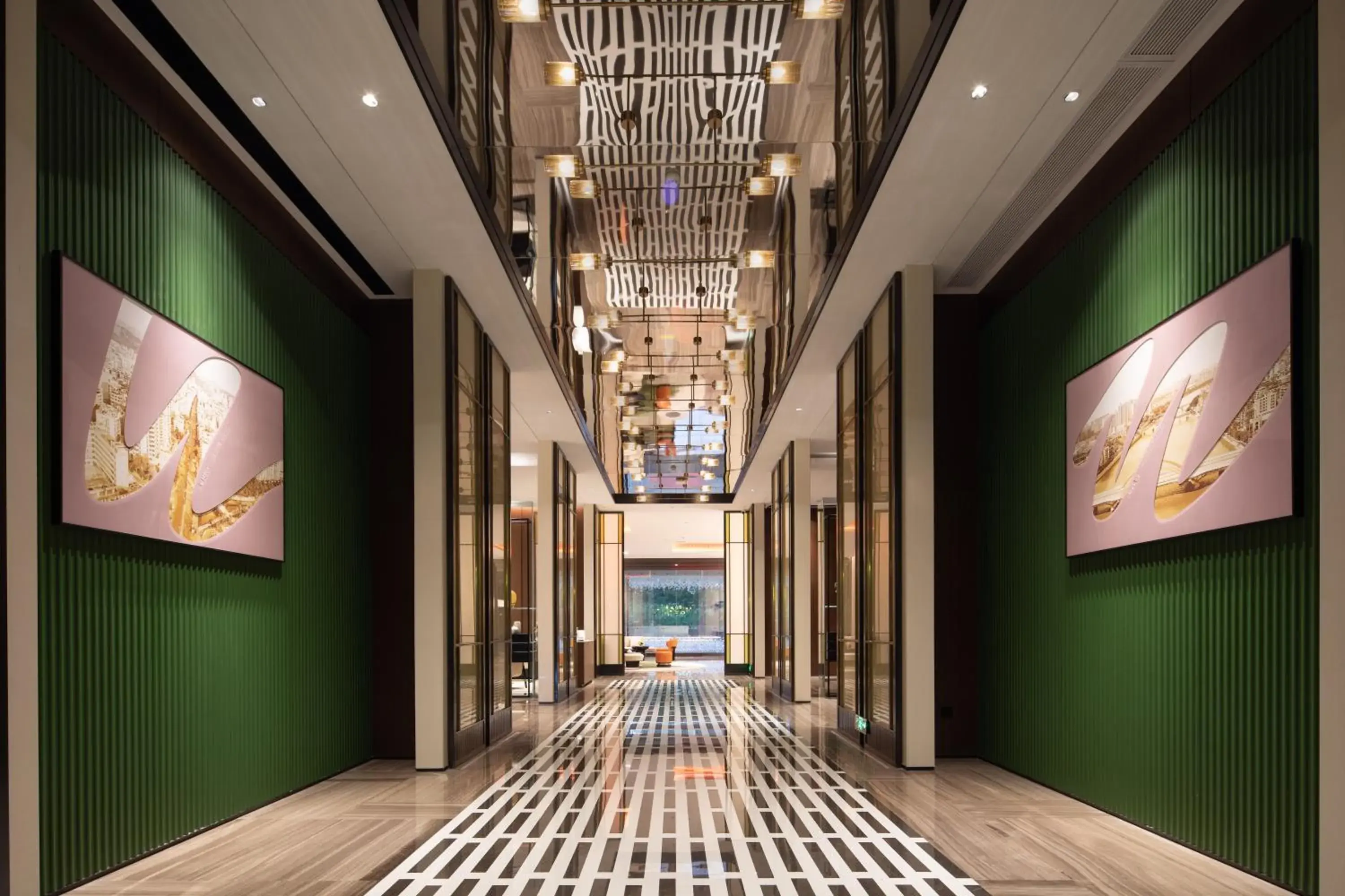 Lobby or reception in Hampton by Hilton Guangzhou Xintang-Free Canton Fair Shuttle Lobby or reception in Hampton by Hilton Guangzhou Xintang-Free Canton Fair Shuttle