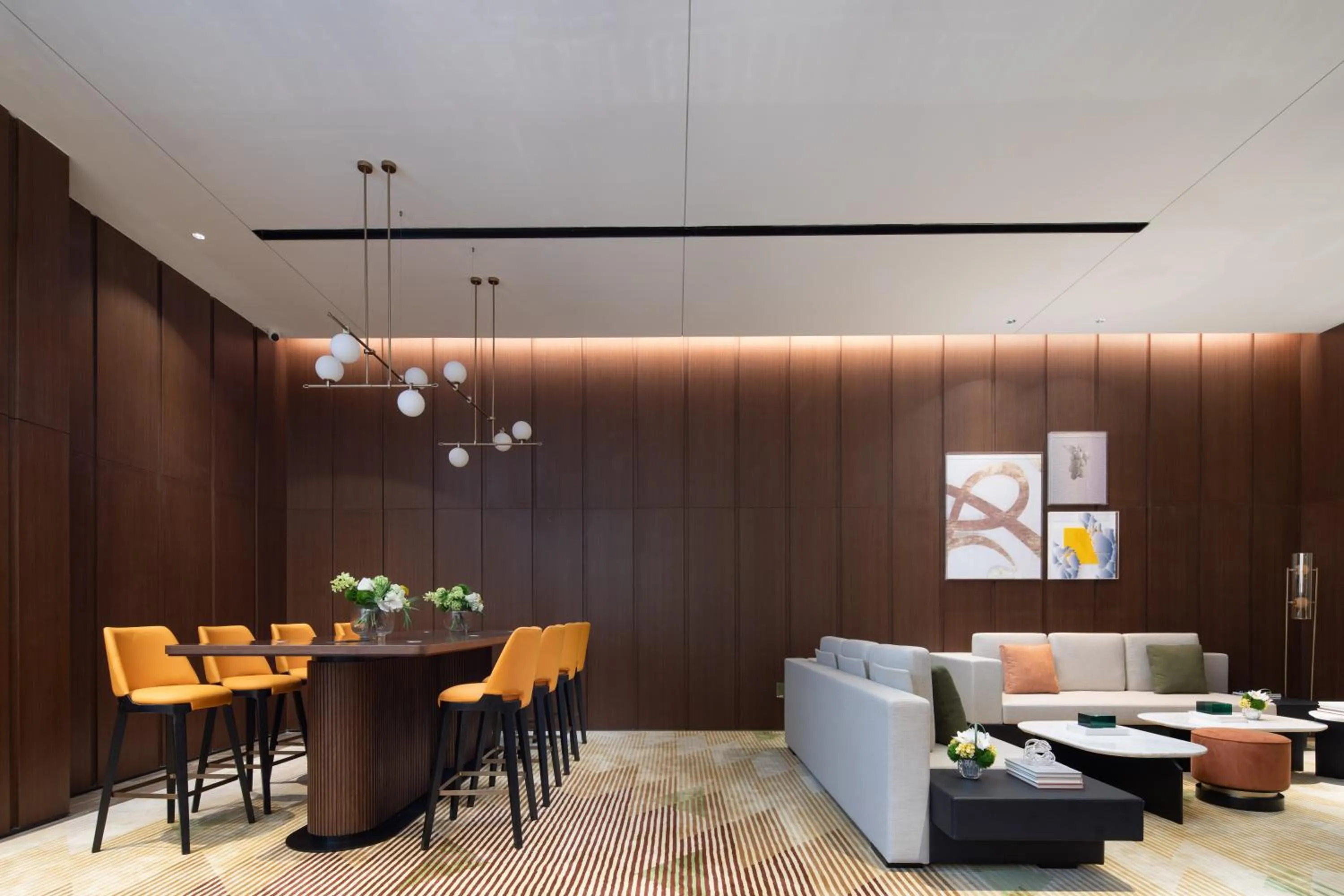 Seating area in 广州新塘站希尔顿欢朋酒店