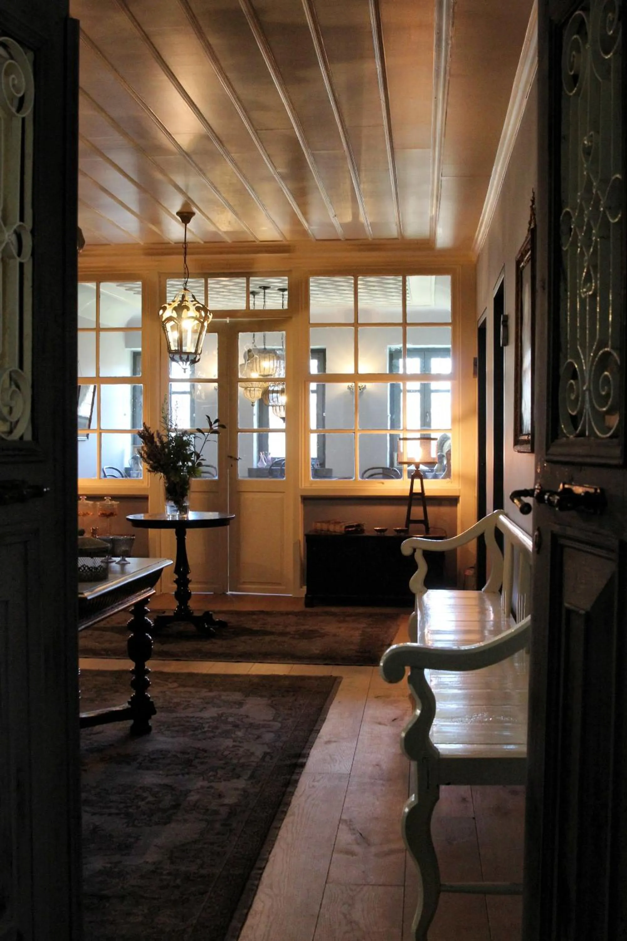 Communal lounge/ TV room in "Apeiros Chora" Hotel, Zagori