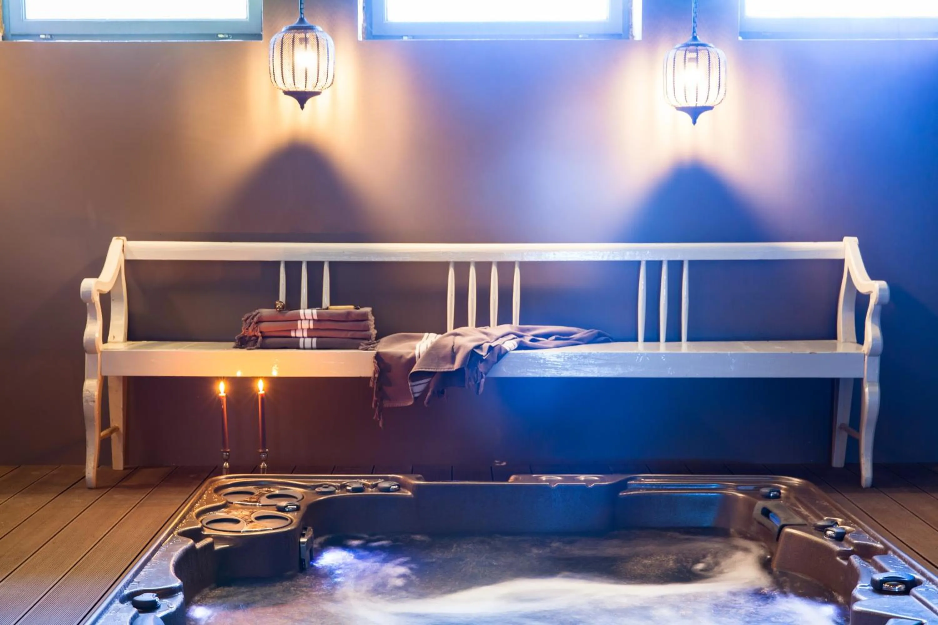 Hot Spring Bath, Bed in "Apeiros Chora" Hotel, Zagori