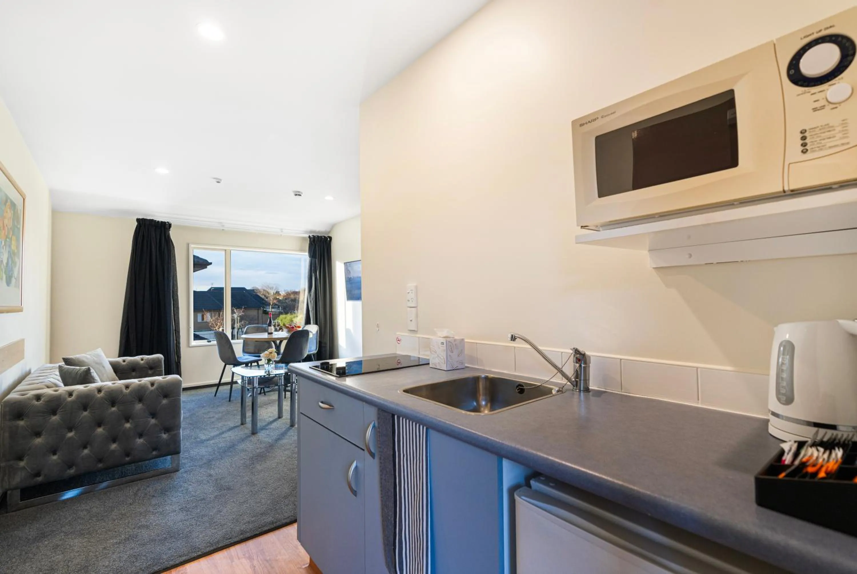 Living room in Daffodil Motel