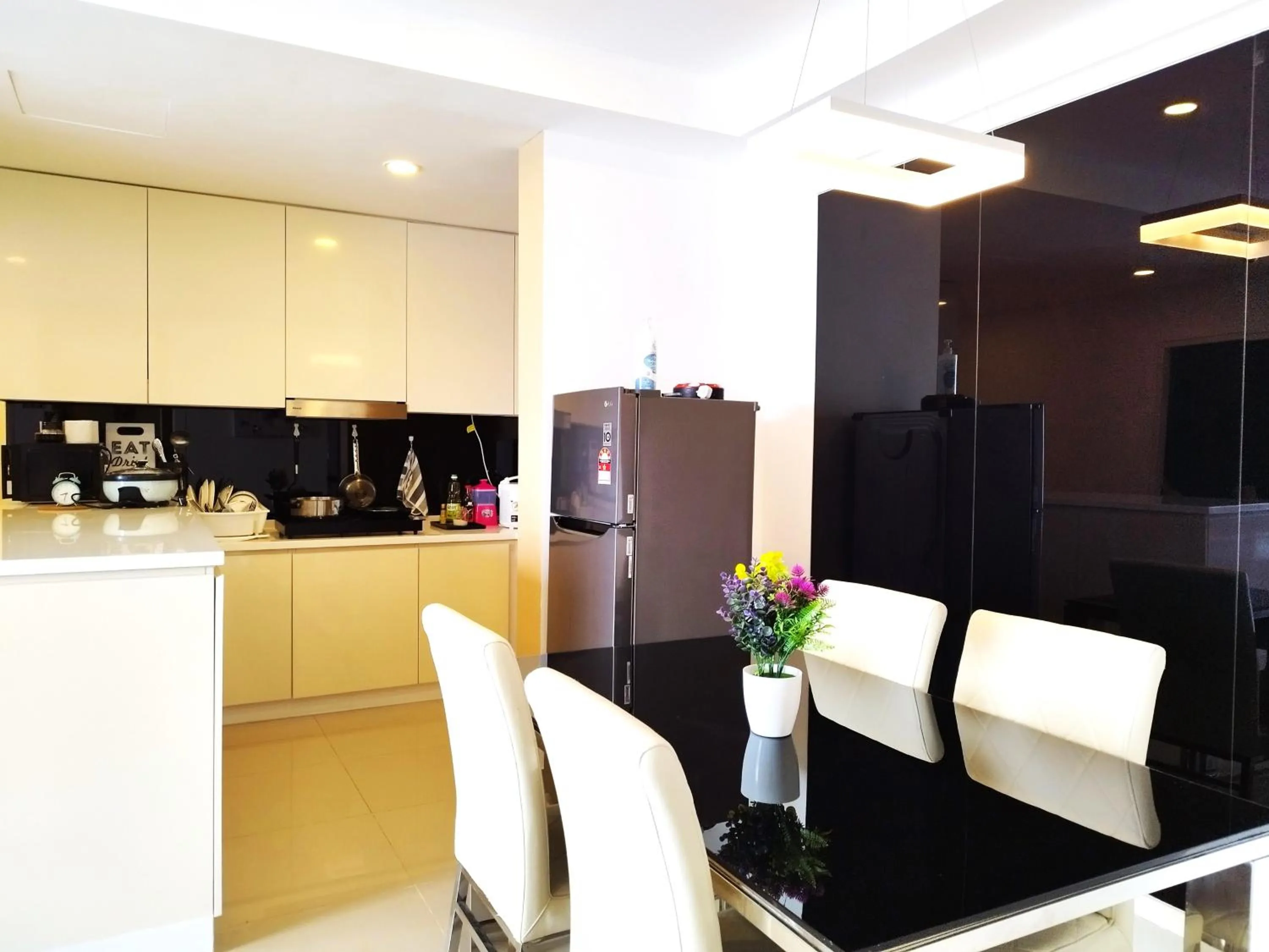 Family in GENTING FoggyCold StayCation AT Ion Delemen By HAPYHOME