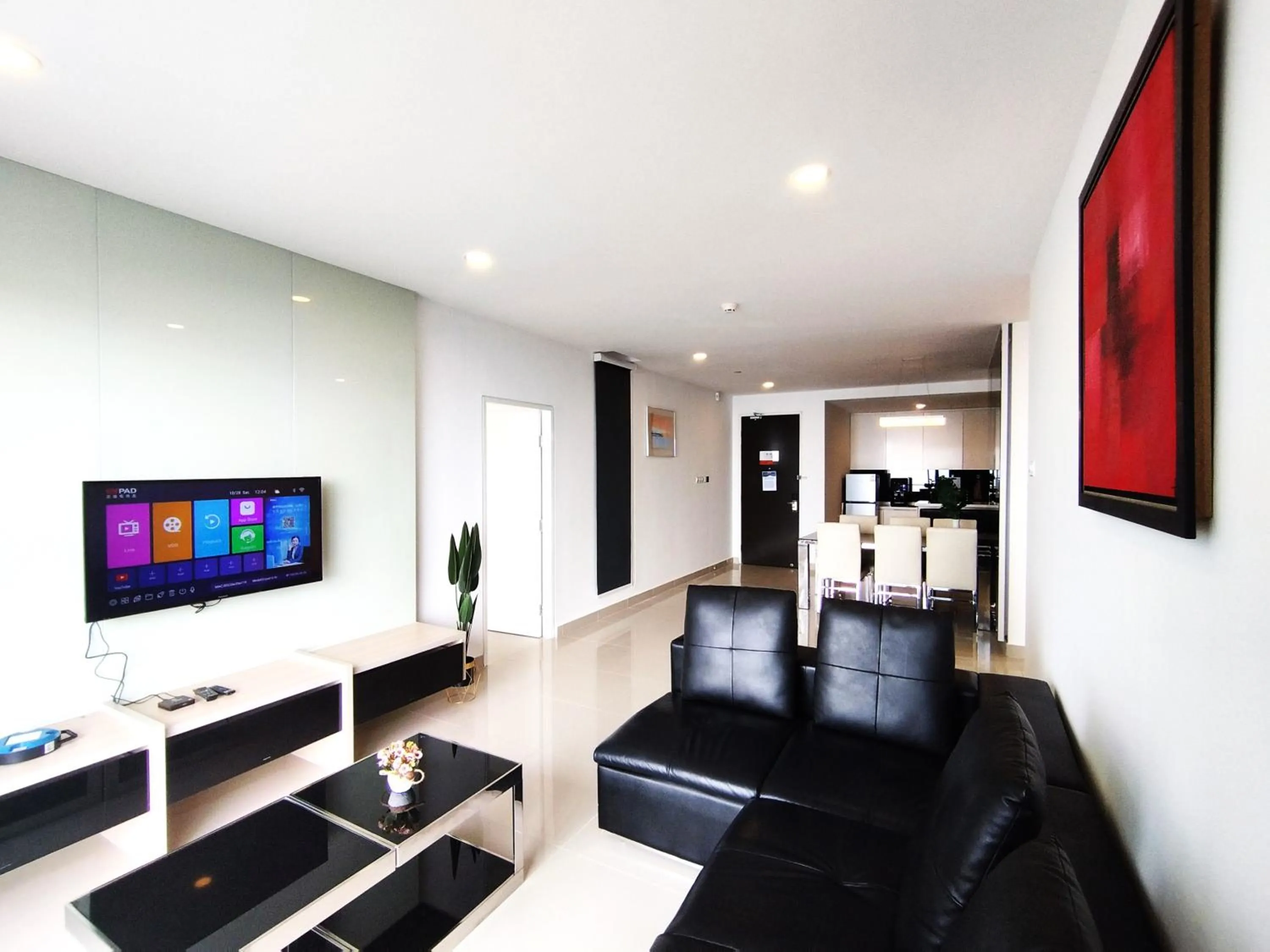 Living room in GENTING FoggyCold StayCation AT Ion Delemen By HAPYHOME