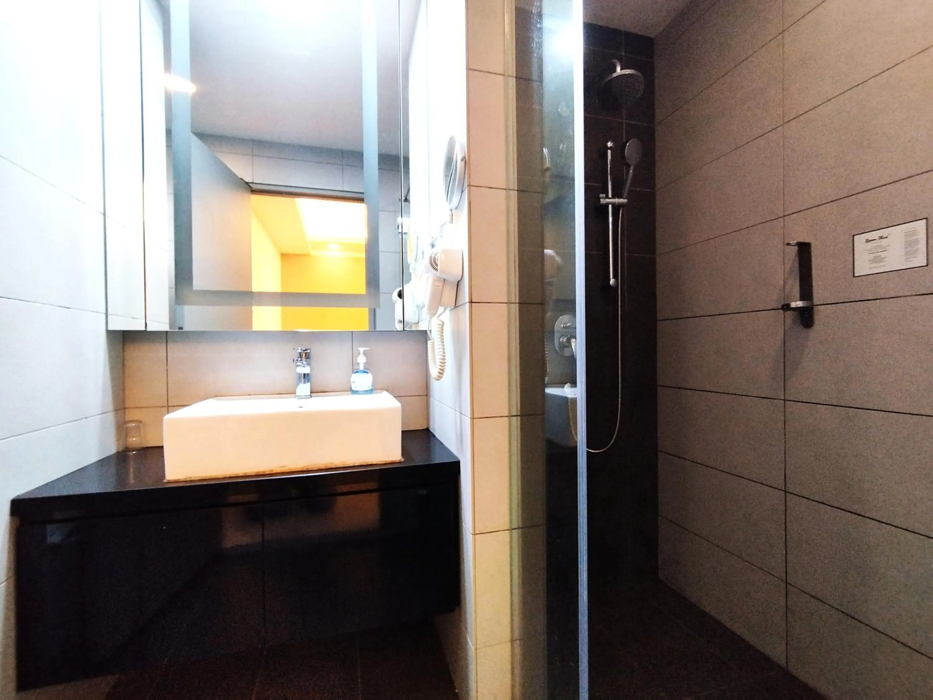 Bathroom in GENTING FoggyCold StayCation AT Ion Delemen By HAPYHOME