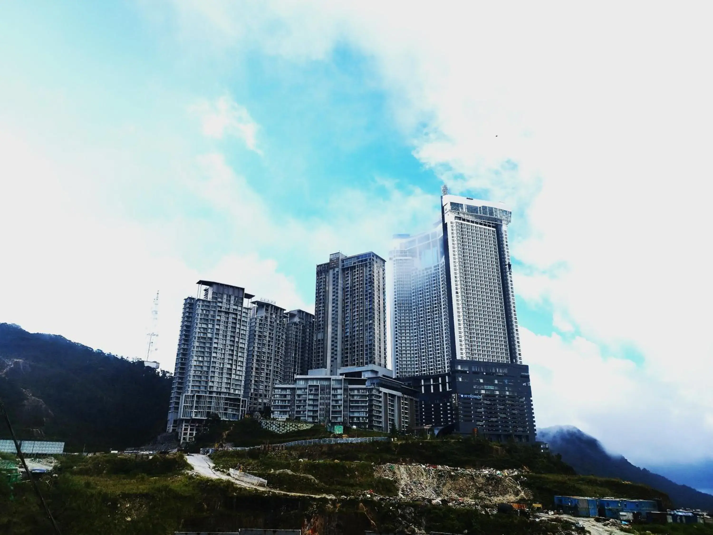 Property building in GENTING FoggyCold StayCation AT Ion Delemen By HAPYHOME Property building in GENTING FoggyCold StayCation AT Ion Delemen By HAPYHOME