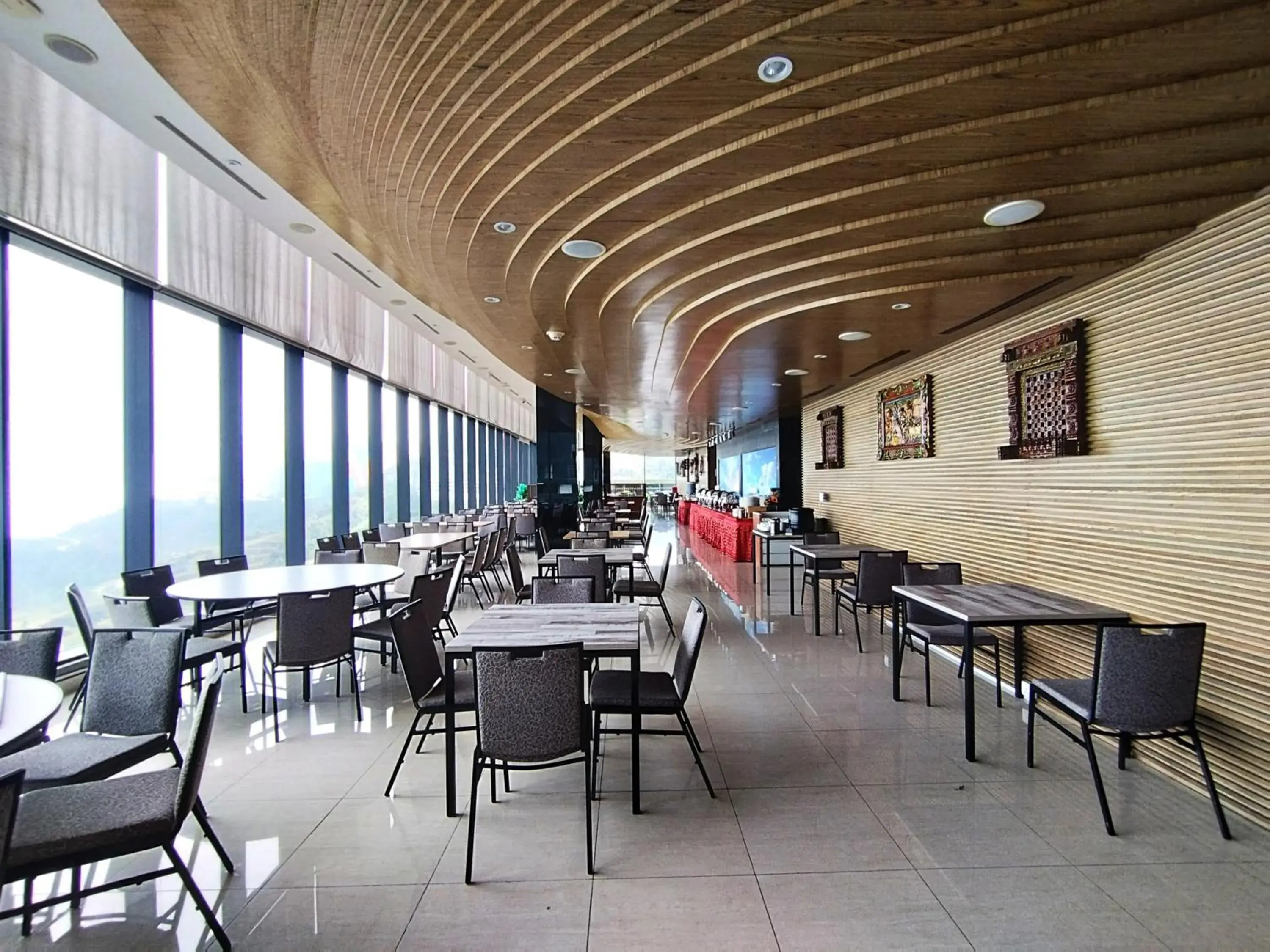 Restaurant/places to eat in GENTING FoggyCold StayCation AT Ion Delemen By HAPYHOME Restaurant/places to eat in GENTING FoggyCold StayCation AT Ion Delemen By HAPYHOME