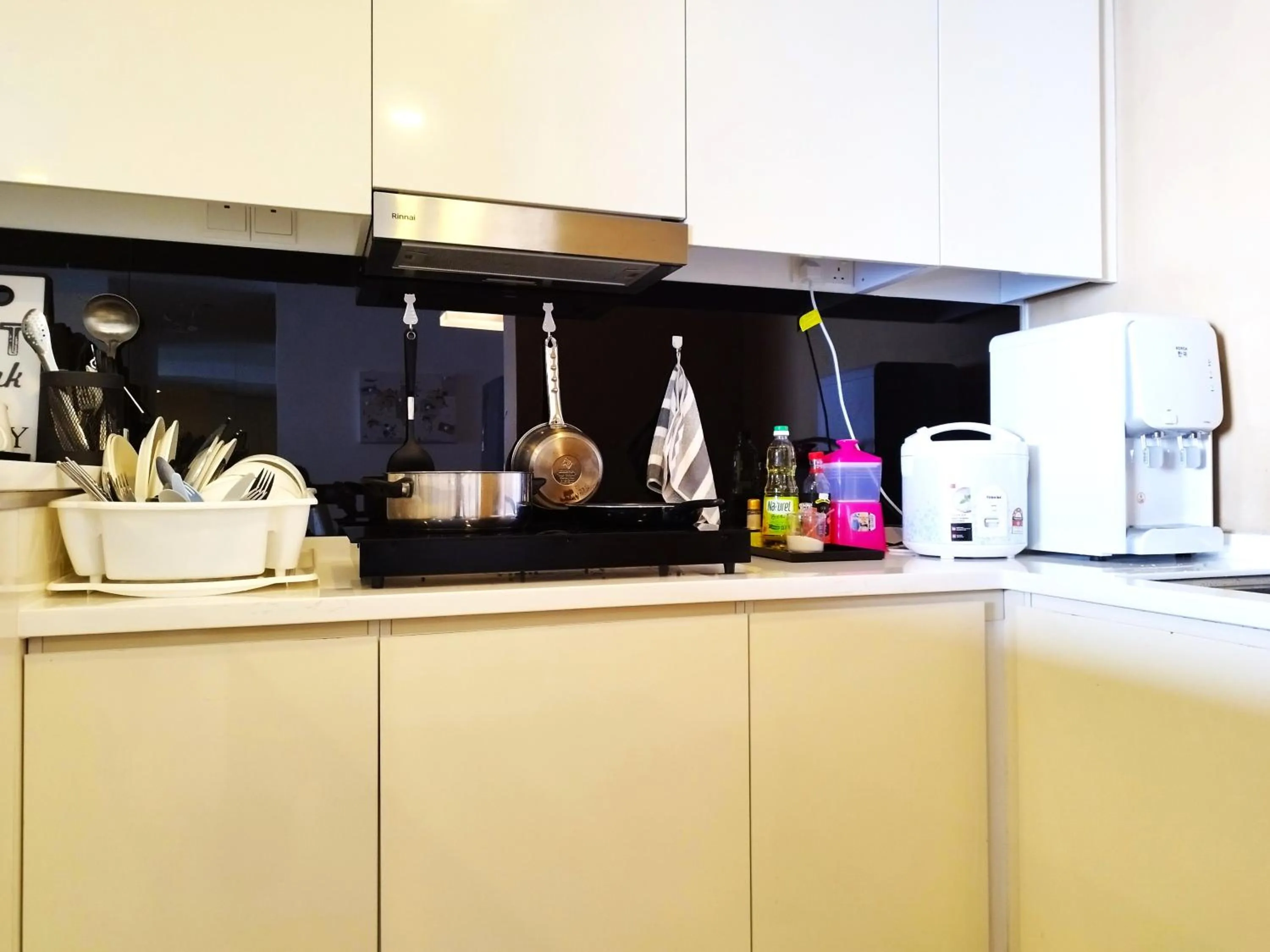 Kitchen or kitchenette in GENTING FoggyCold StayCation AT Ion Delemen By HAPYHOME