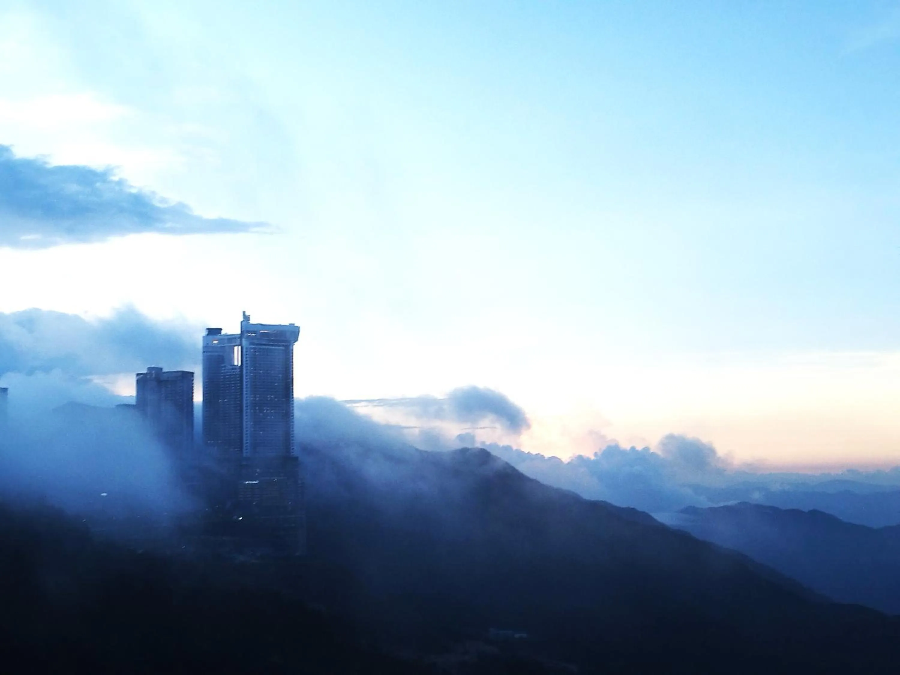 Property building in GENTING FoggyCold StayCation AT Ion Delemen By HAPYHOME