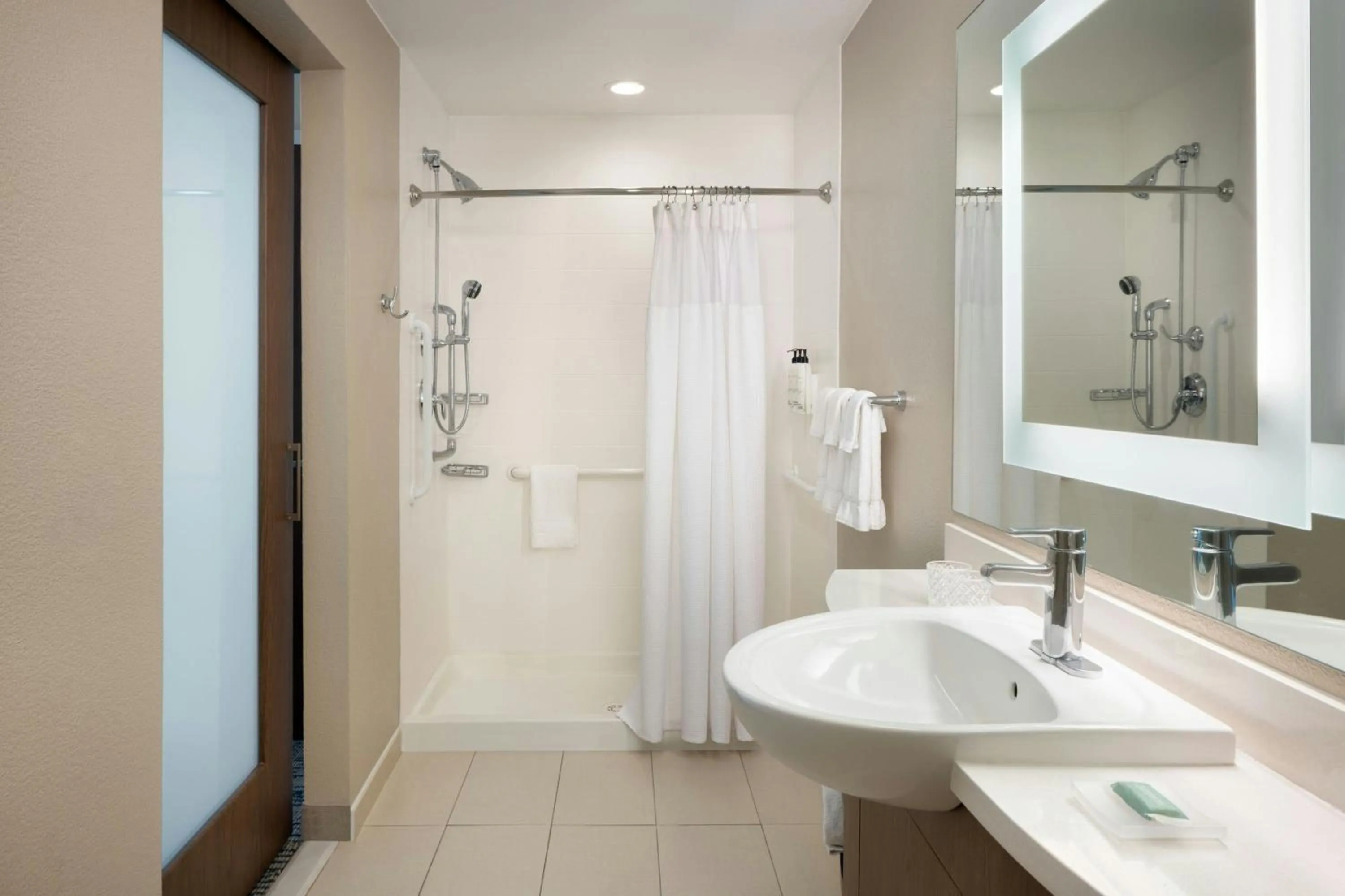 Bathroom in SpringHill Suites by Marriott Wichita Airport