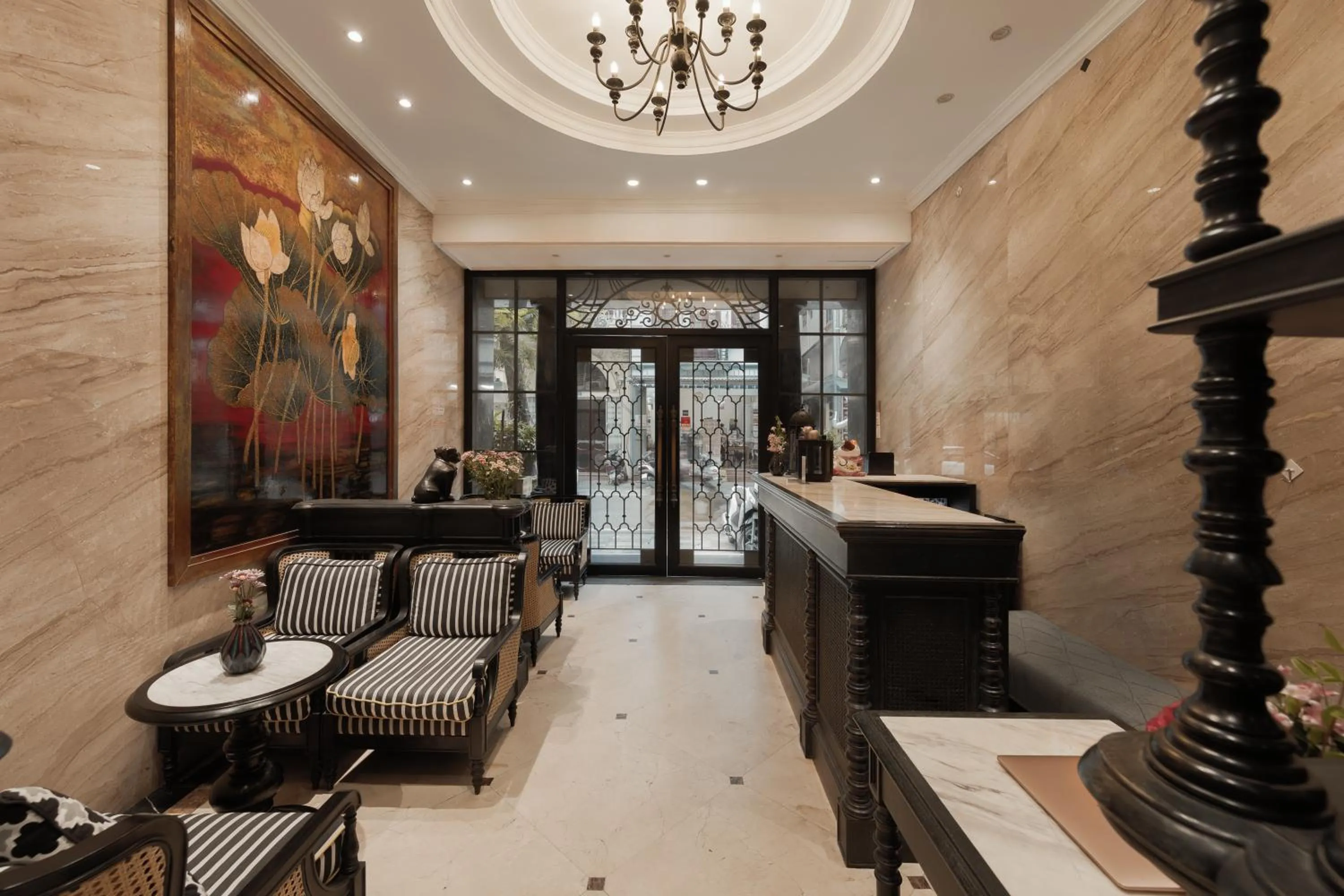 Hanoi Graceful Hotel and Travel