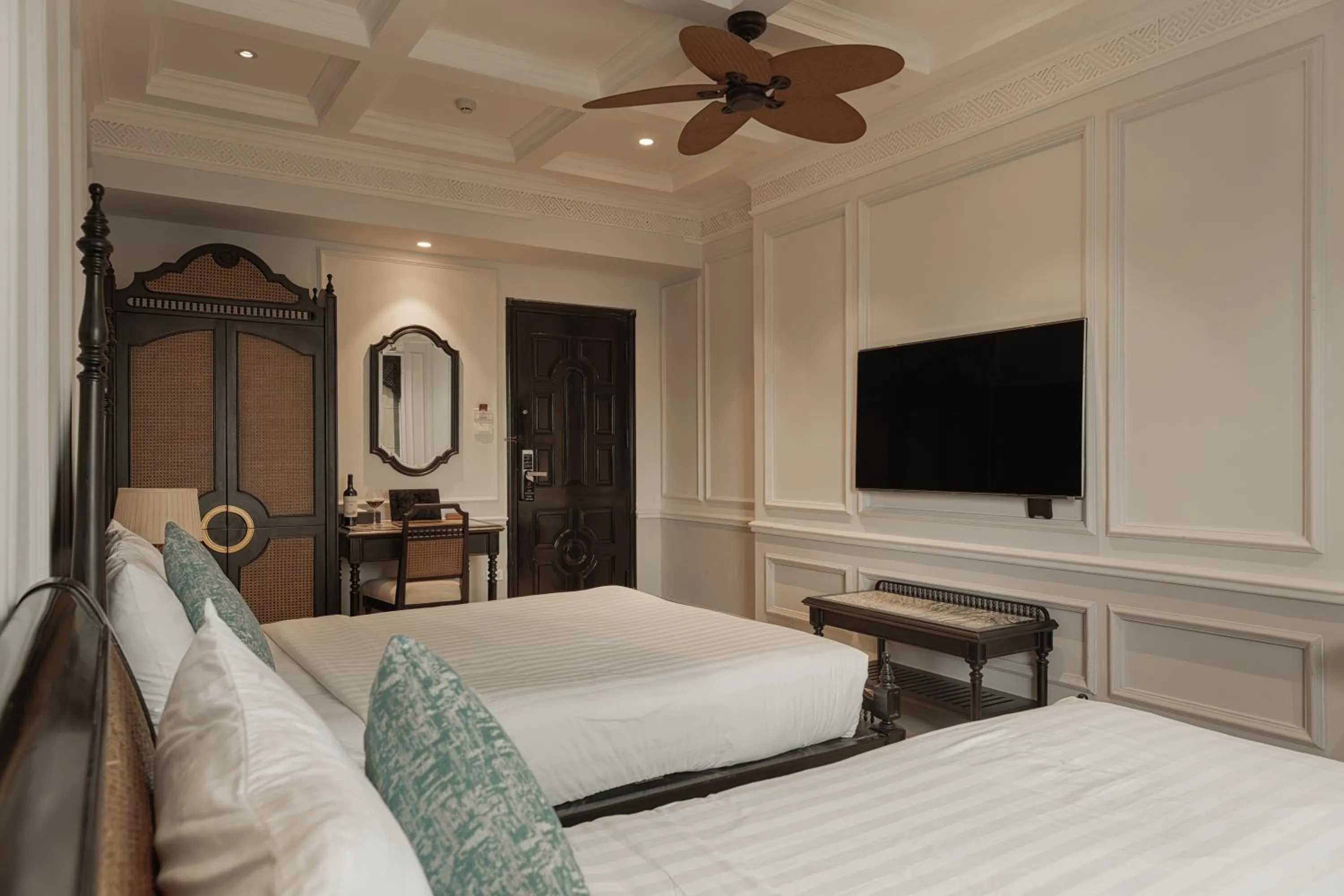 Bed in Hanoi Graceful Hotel and Travel