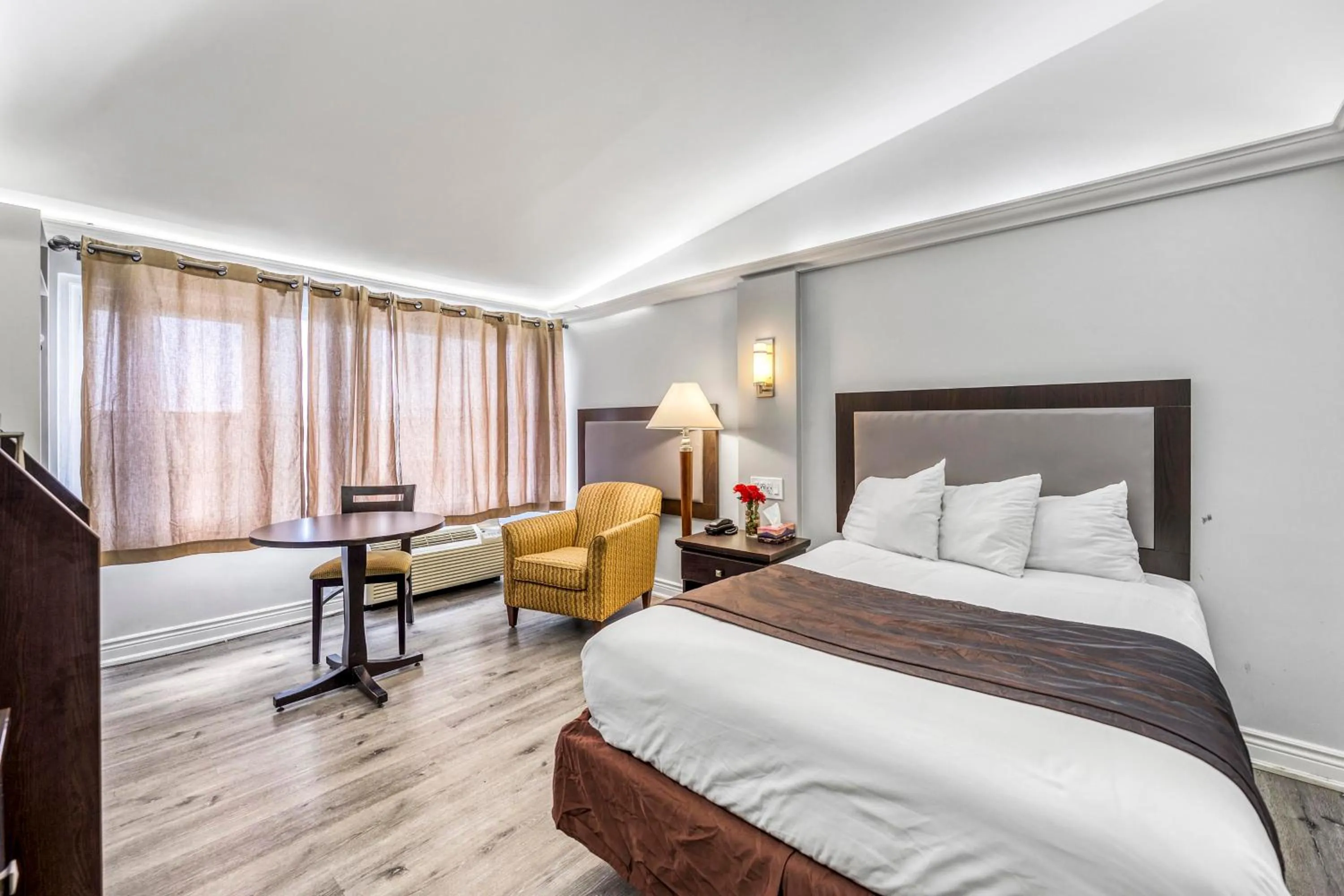 Travelodge by Wyndham Sarnia