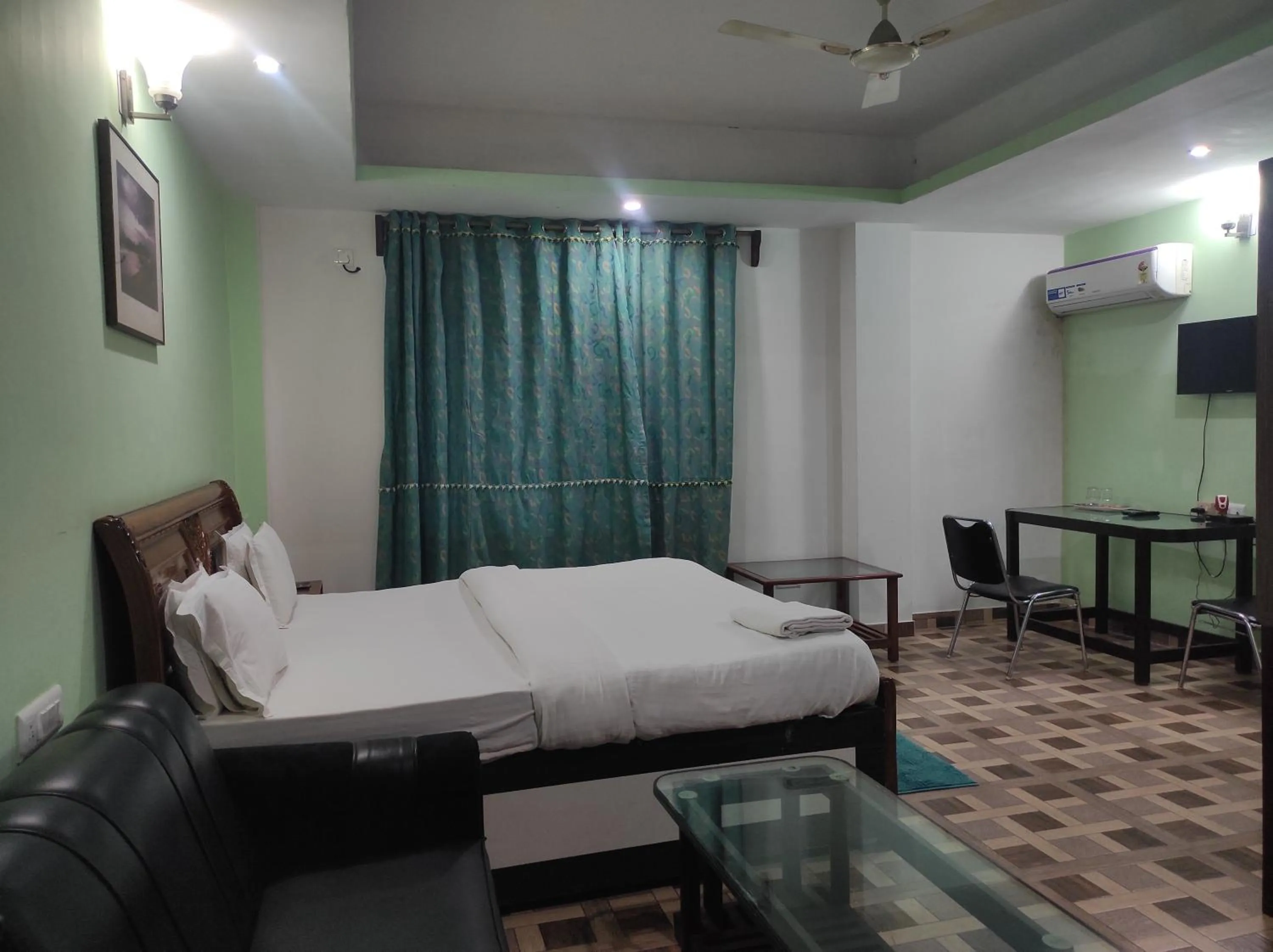 Bed in Hotel Sanjivani Heritage Top Best Budget Hotels in Dibrugarh, Assam
