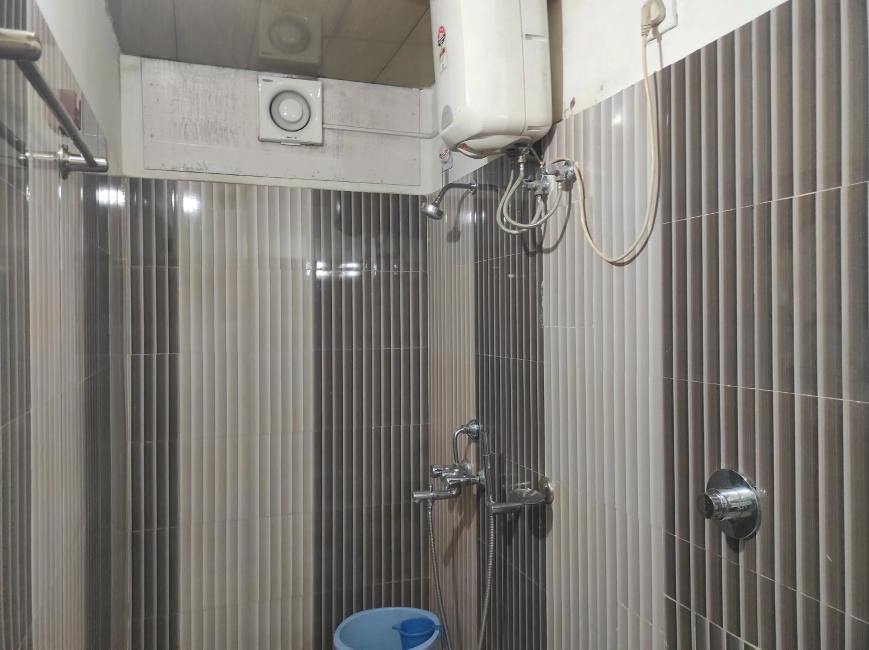 Shower in Hotel Sanjivani Heritage Top Best Budget Hotels in Dibrugarh, Assam