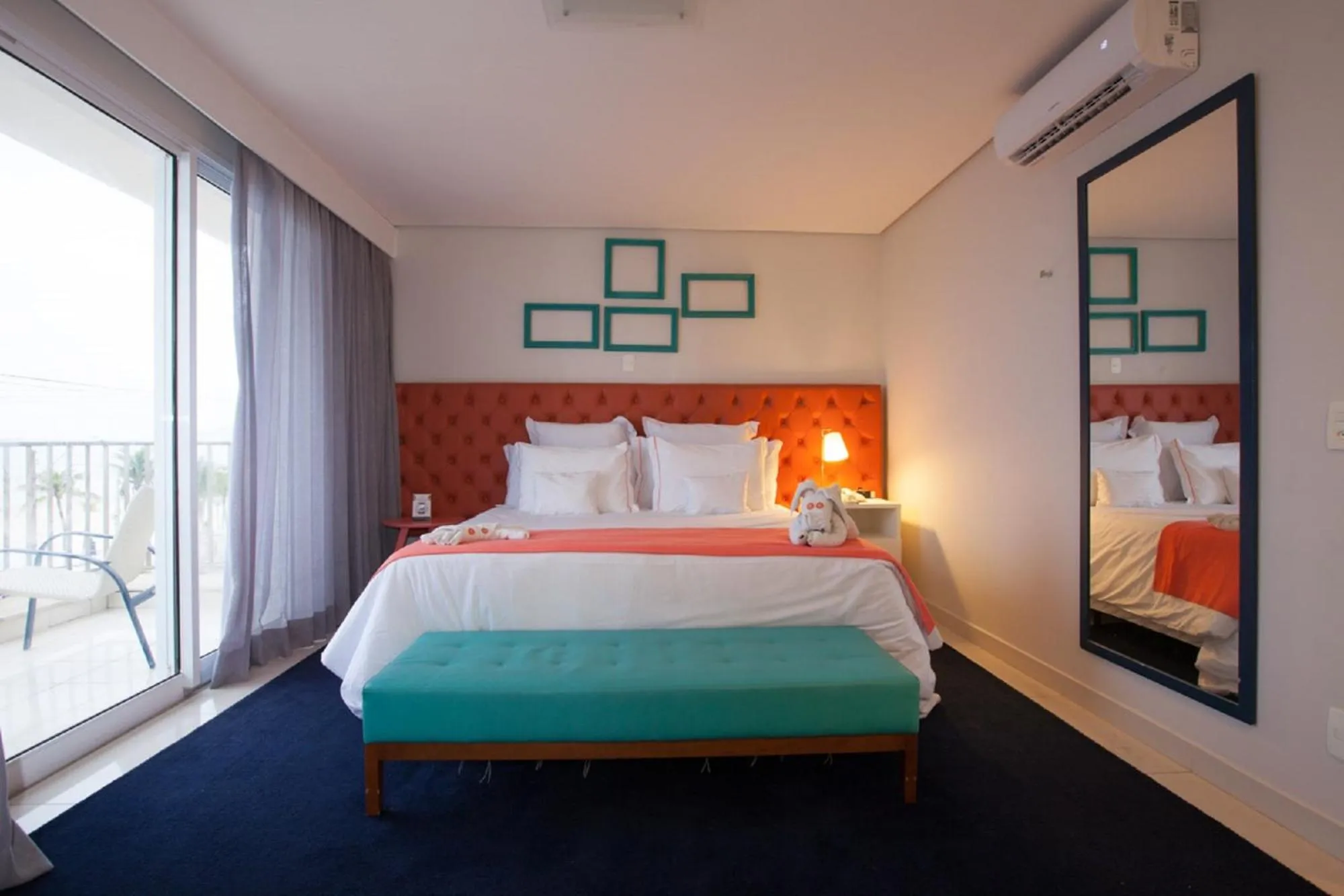 Bedroom, Bed in Doral Guarujá