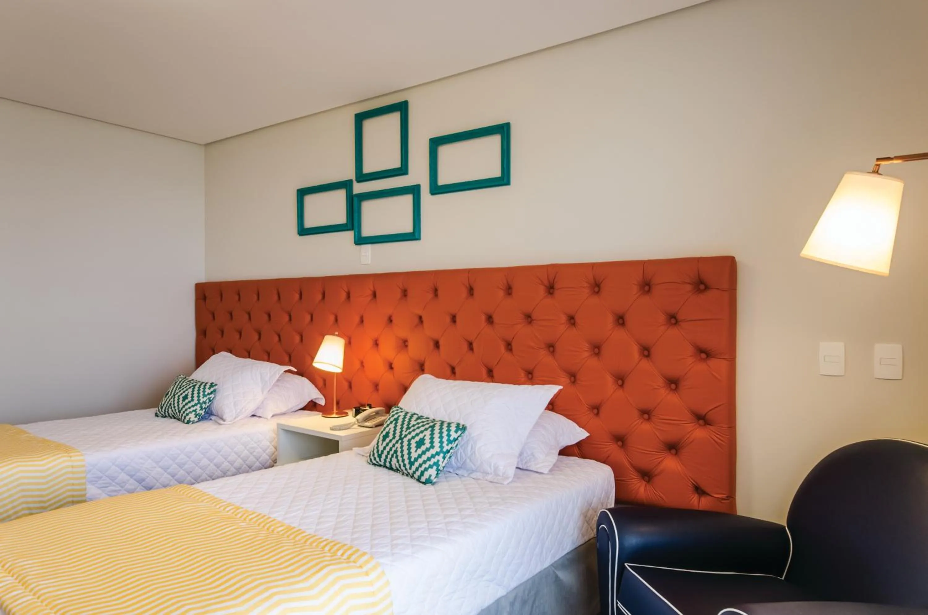 Bedroom, Bed in Doral Guarujá