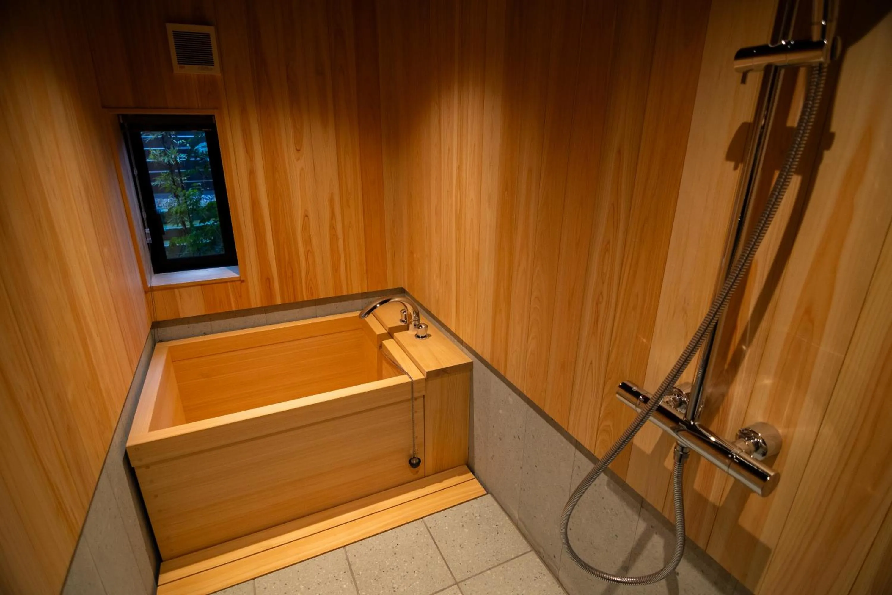 Bathroom in Auberge Homachi Mikuniminato