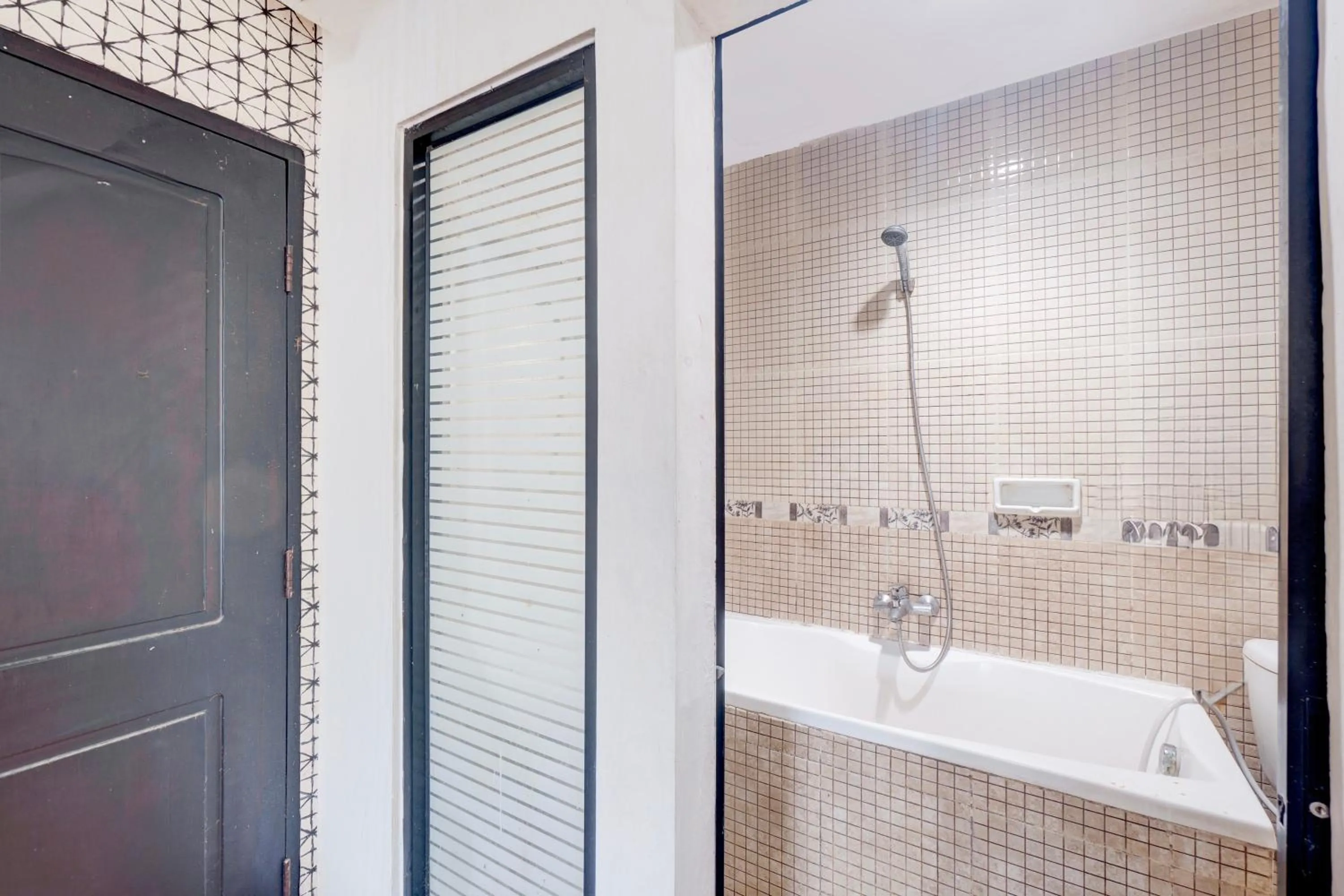 Bathroom in Collection O Mangga Besar Near Mangga Besar Station
