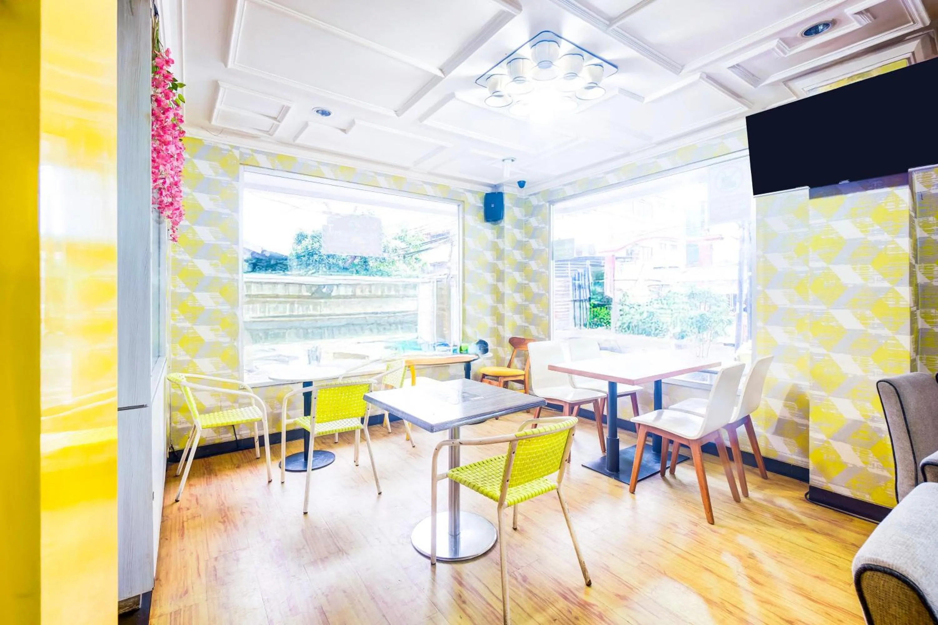 Restaurant/places to eat in Collection O Mangga Besar Near Mangga Besar Station
