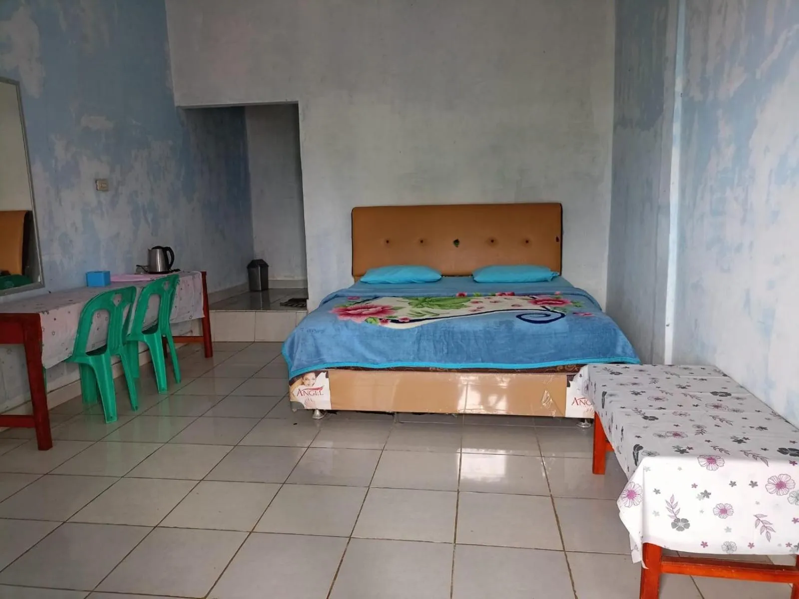 Bedroom in Hotel O Puri Azzura Danau Ranau Near Danau Ranau Pusri