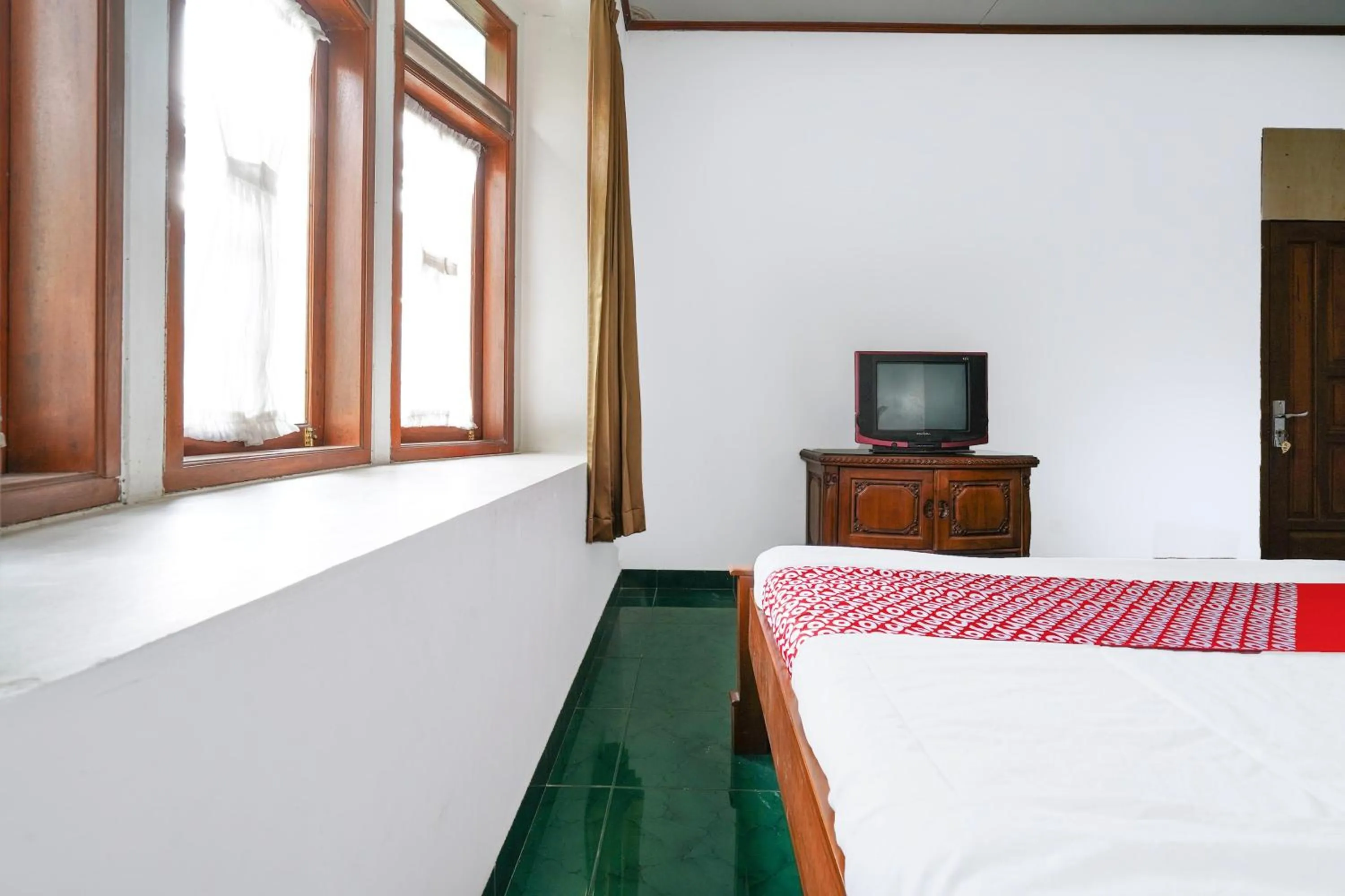 Bedroom, Bed in OYO 93248 Villa Syariah Astuti Lestari