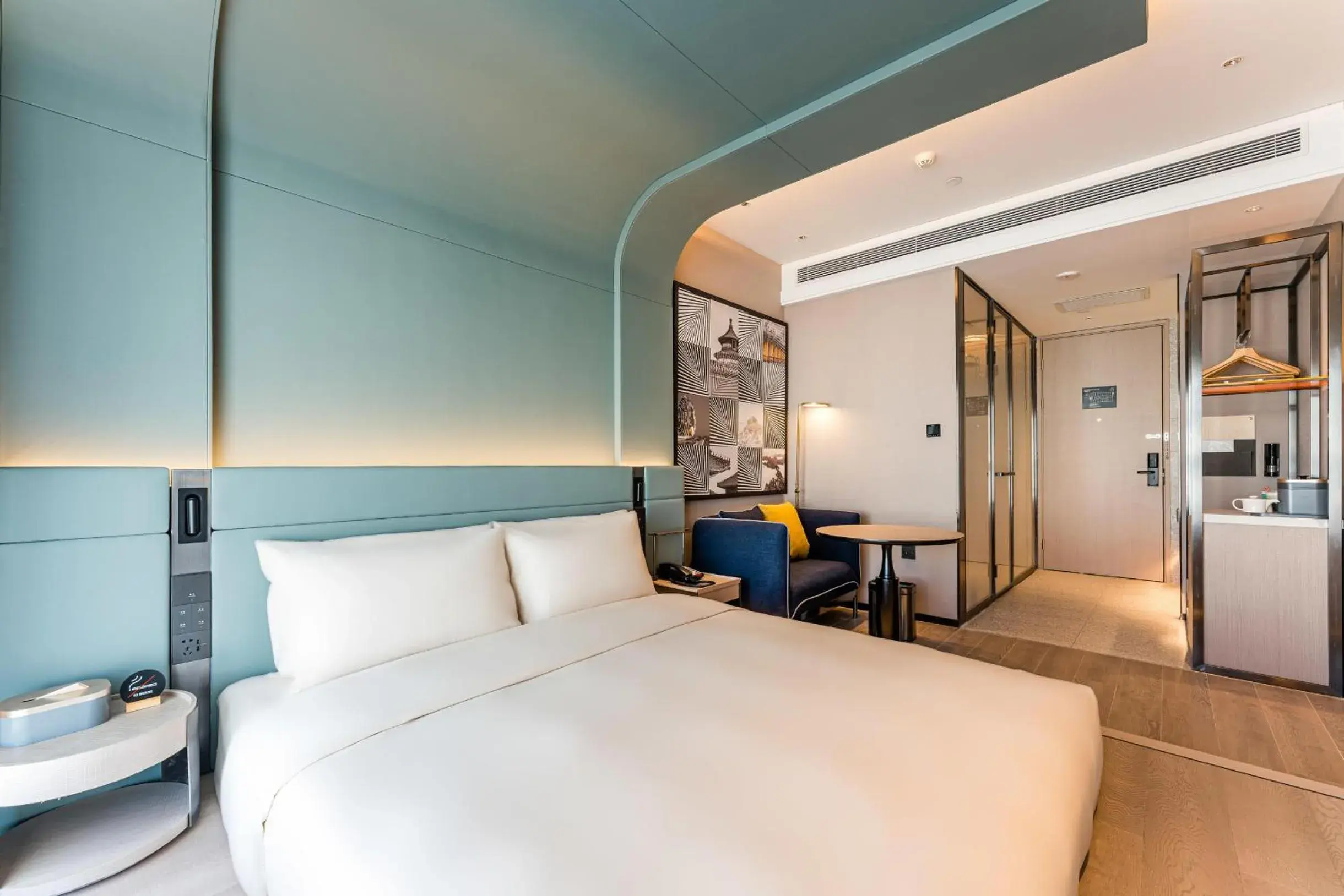 Bed in Atour S Hotel Beijing Shangdi Qinghe High Speed Railway Station Bed in Atour S Hotel Beijing Shangdi Qinghe High Speed Railway Station