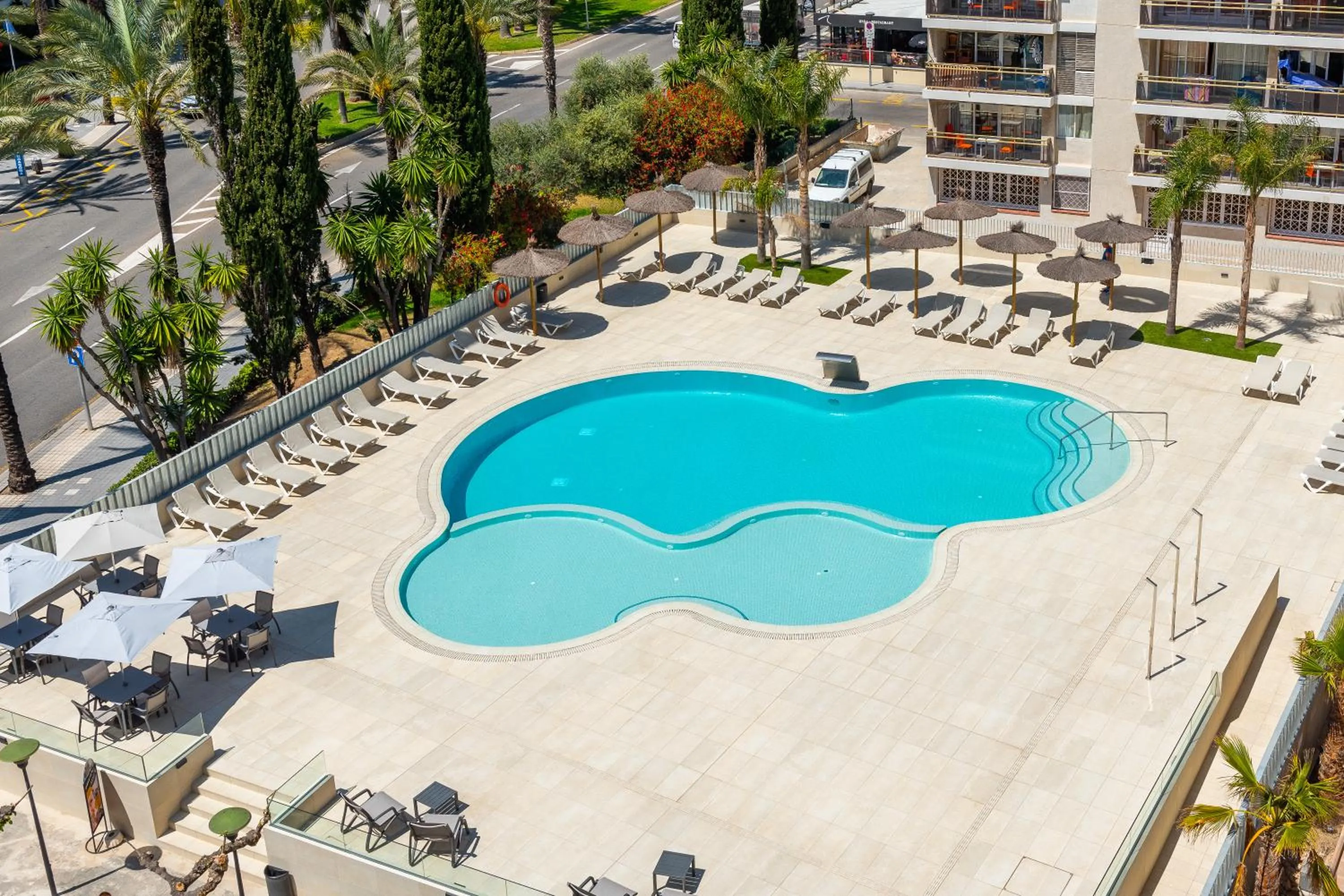 Pool view in Rentalmar Navarra family suites