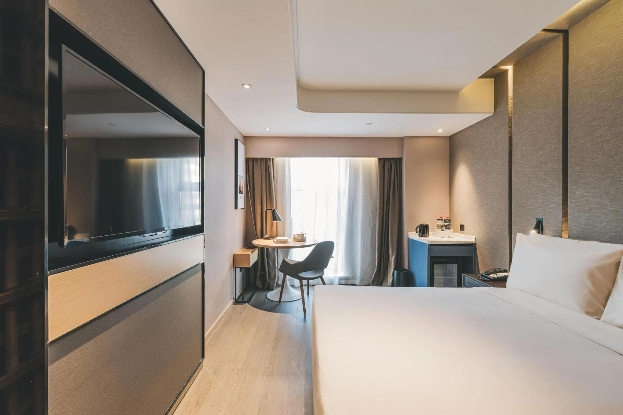 Bed in Atour S Hotel Shanghai Xujiahui Tianyaoqiao