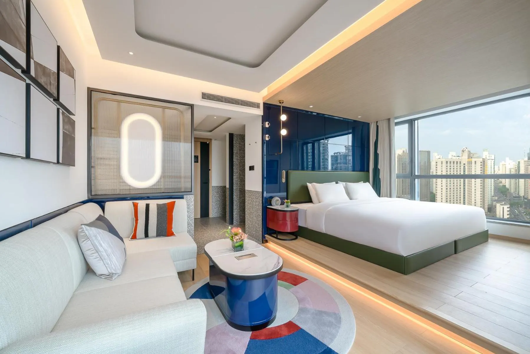 Photo of the whole room, Bed in Atour Mansion Shanghai City Center-Free Laundry Service by butler-Free Night Snacks