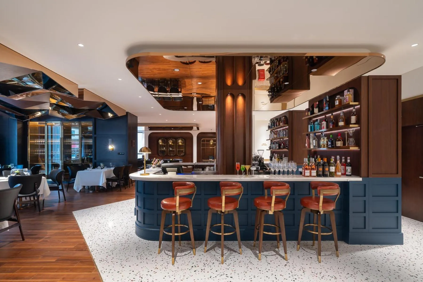 Restaurant/places to eat in Atour Mansion Shanghai City Center-Free Laundry Service by butler-Free Night Snacks