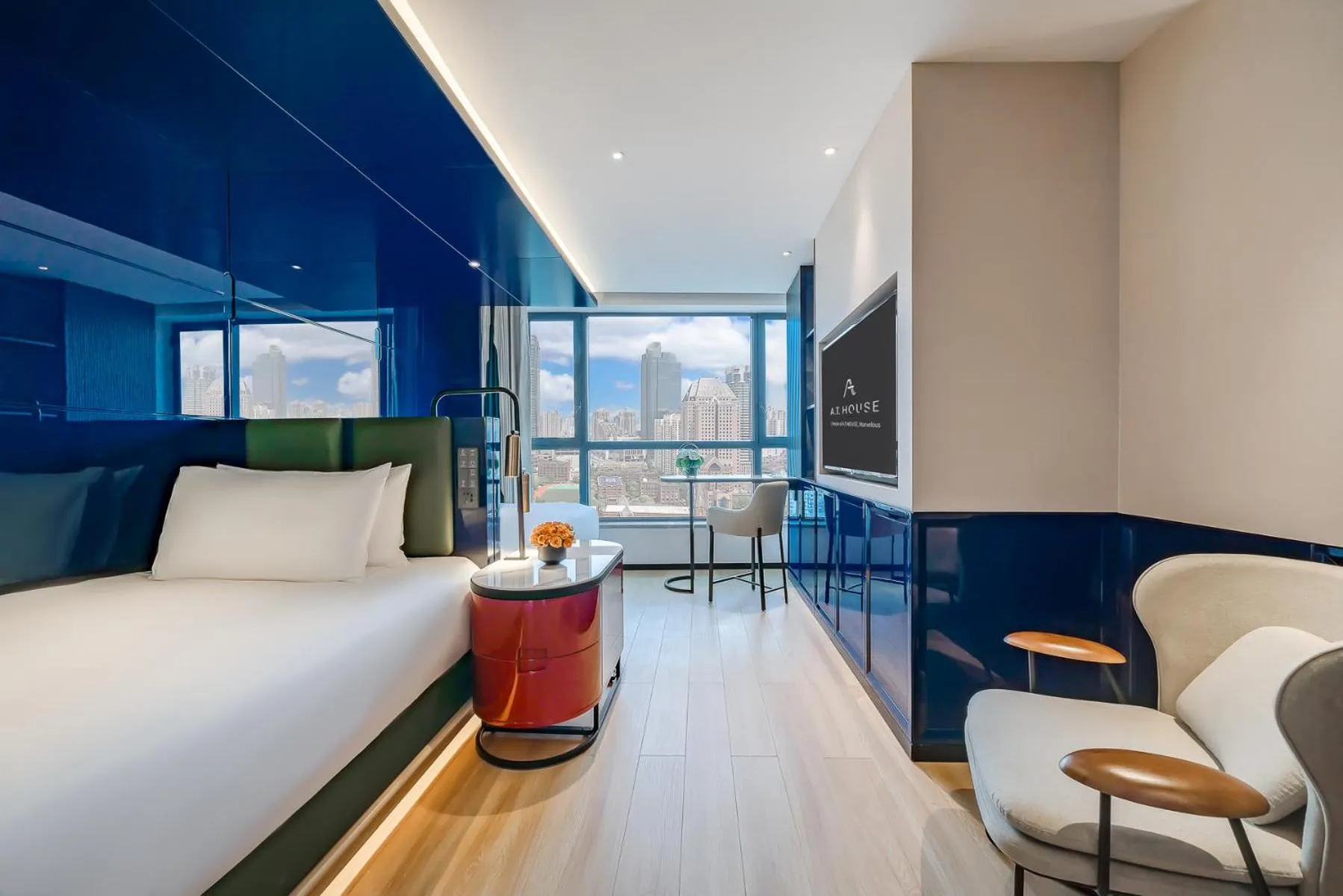 Photo of the whole room, Bed in Atour Mansion Shanghai City Center-Free Laundry Service by butler-Free Night Snacks