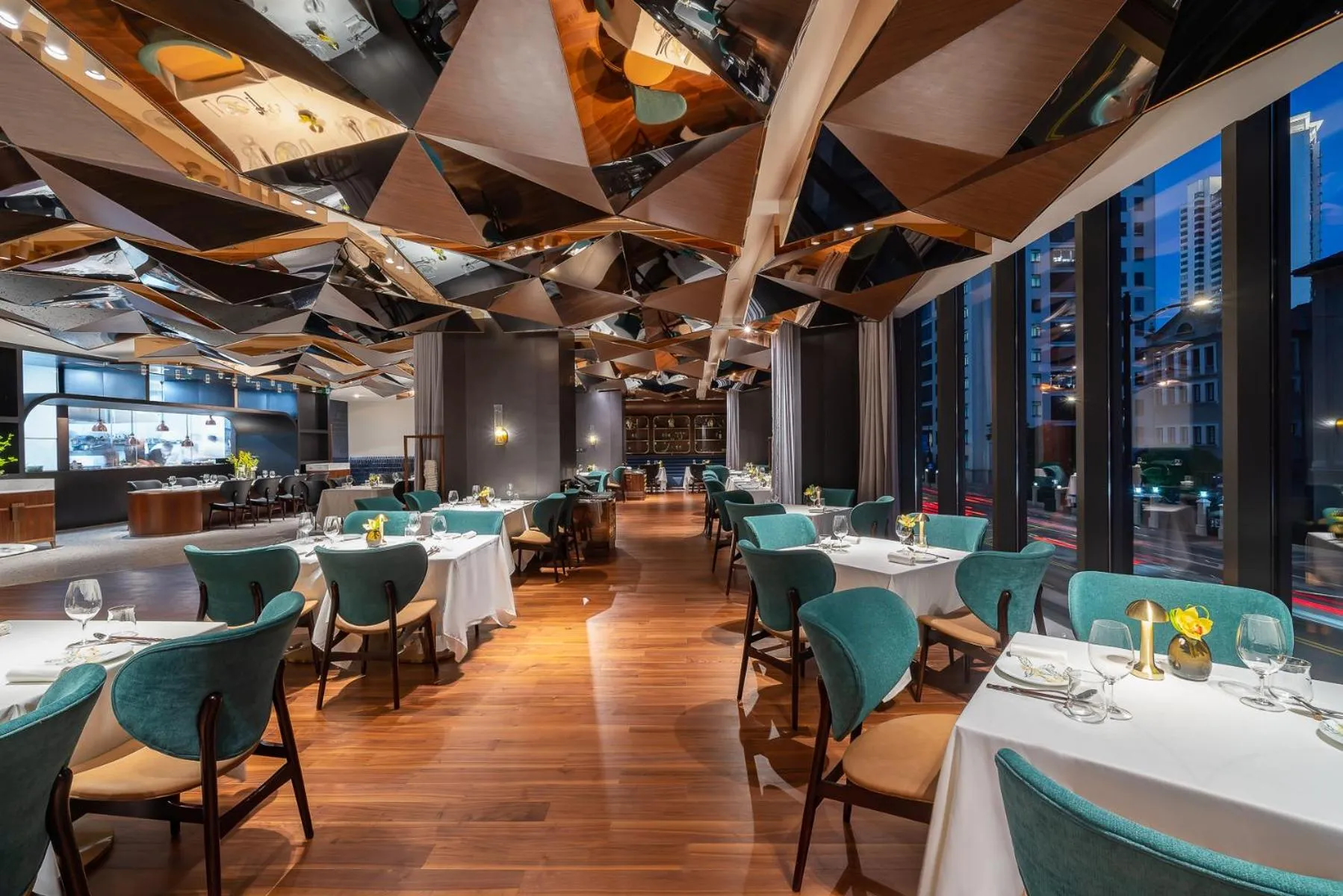 Restaurant/places to eat in Atour Mansion Shanghai City Center-Free Laundry Service by butler-Free Night Snacks