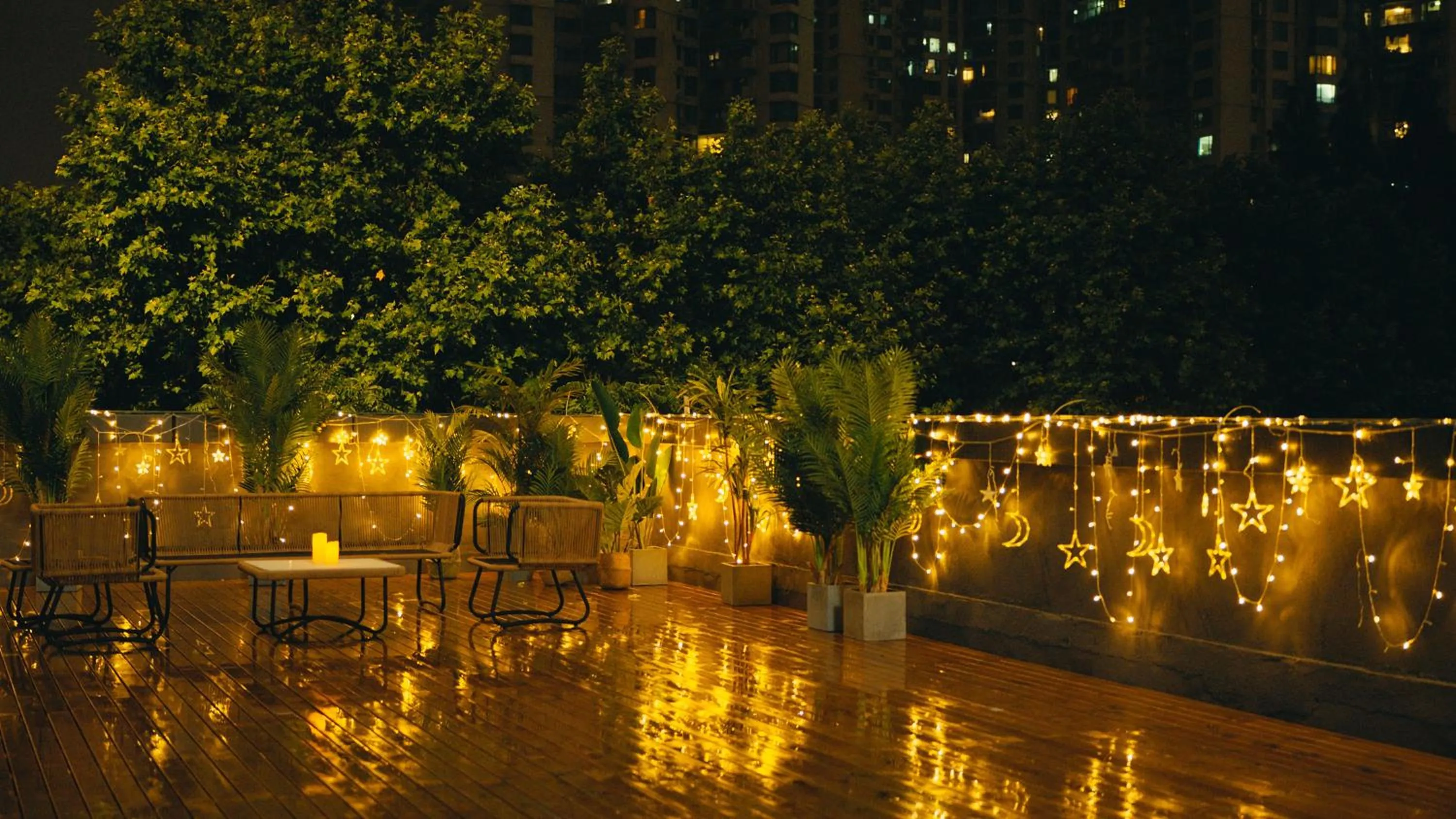 Balcony/Terrace in Atour Mansion Shanghai City Center-Free Laundry Service by butler-Free Night Snacks