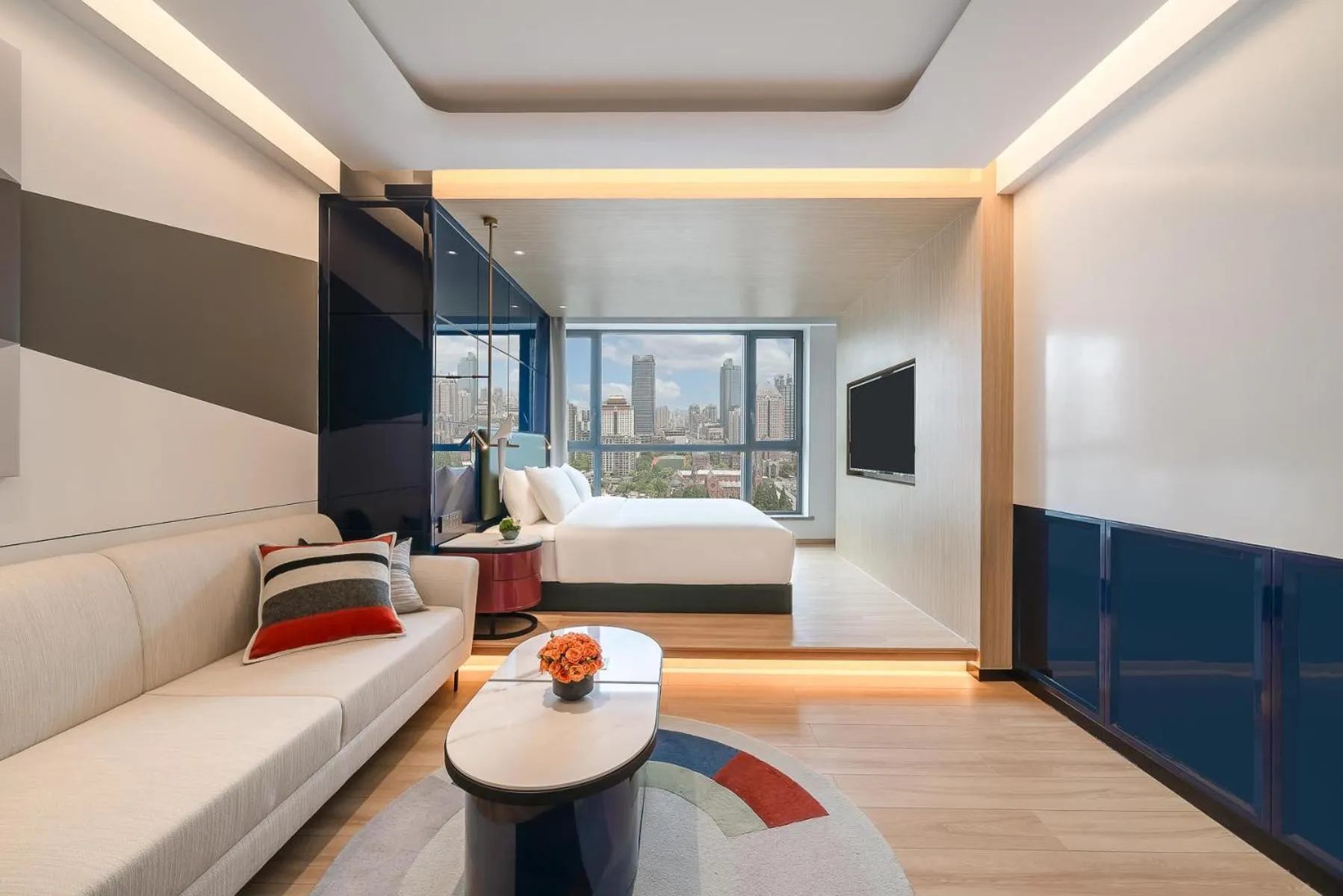 Photo of the whole room, Bed in Atour Mansion Shanghai City Center-Free Laundry Service by butler-Free Night Snacks