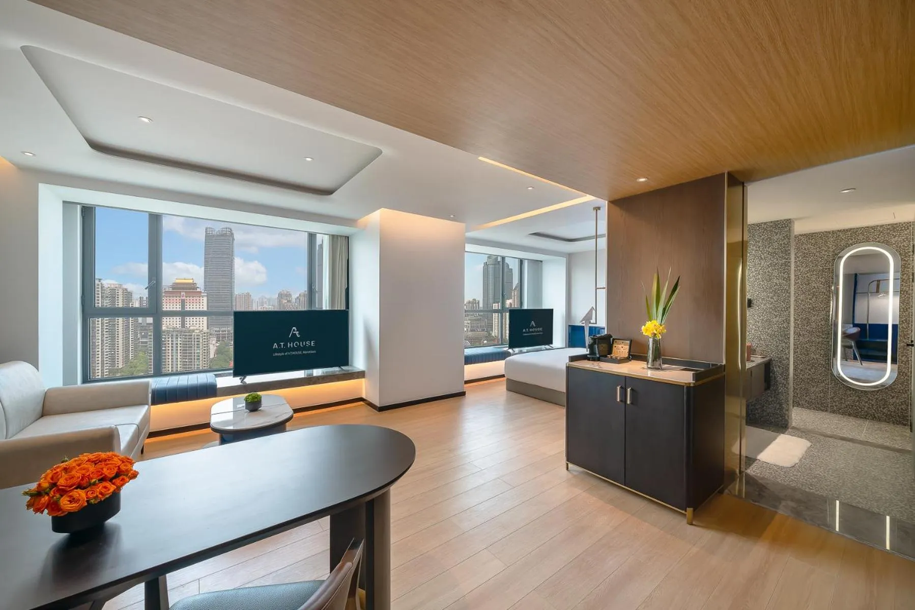 Communal lounge/ TV room in Atour Mansion Shanghai City Center-Free Laundry Service by butler-Free Night Snacks