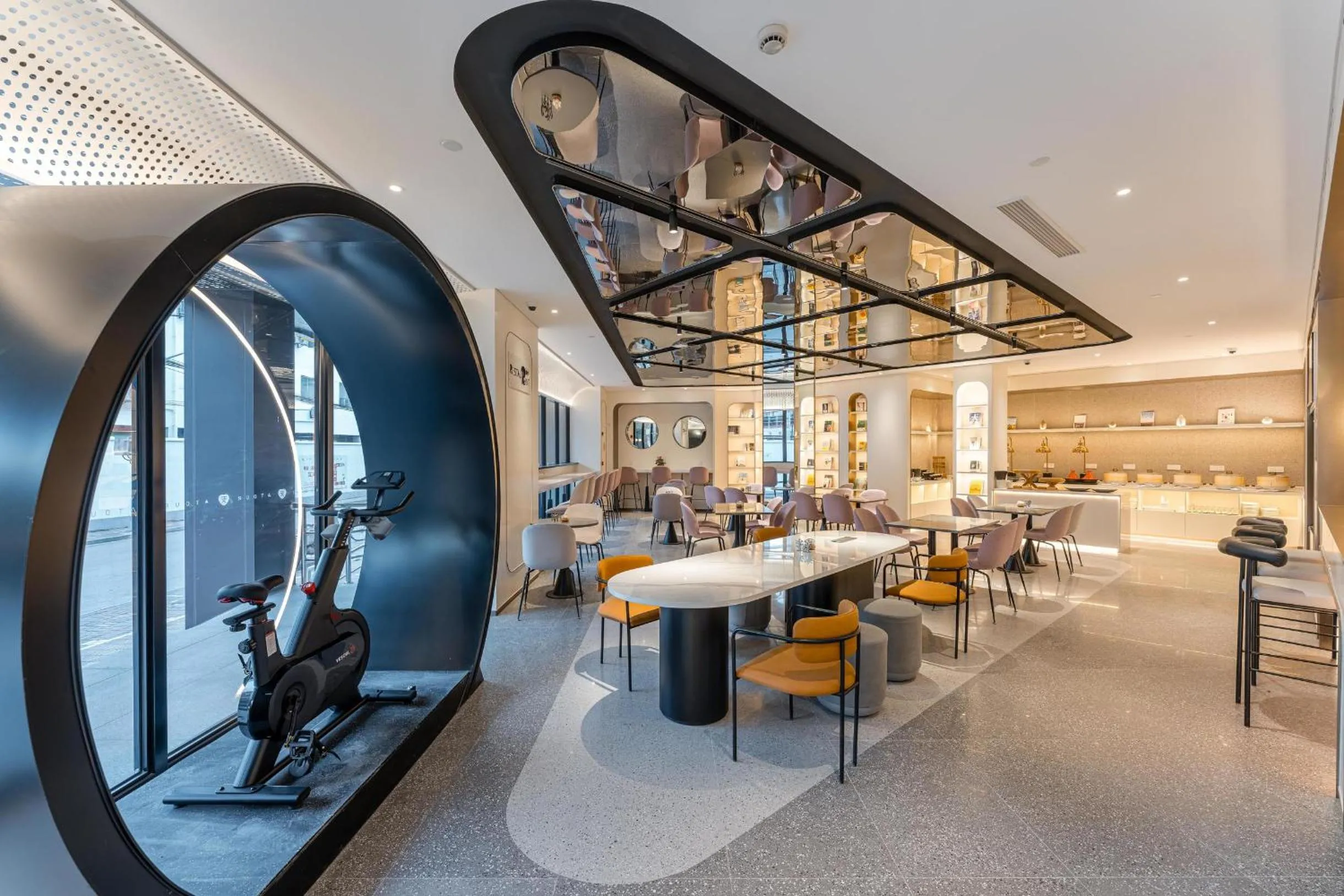 Restaurant/places to eat in Atour Light Hotel Shanghai Xujiahui Jiaotong University